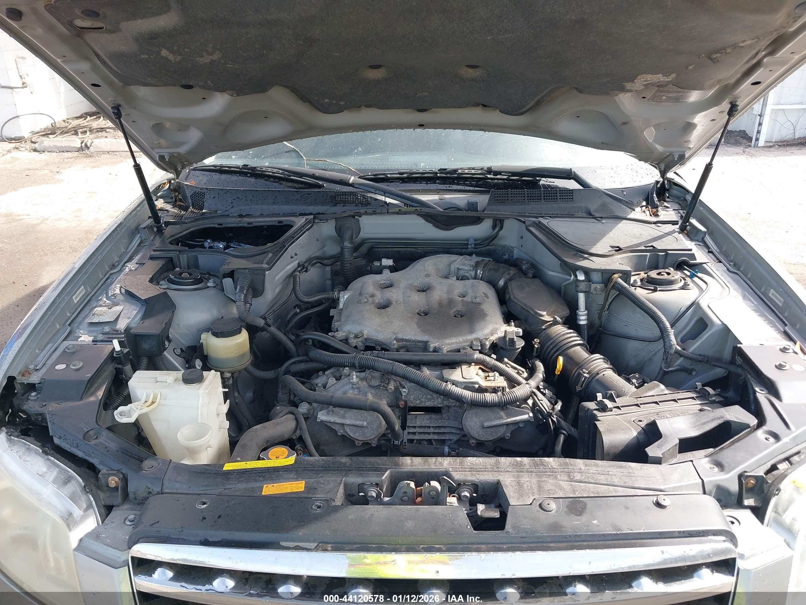 INFINITI FX35 image 10