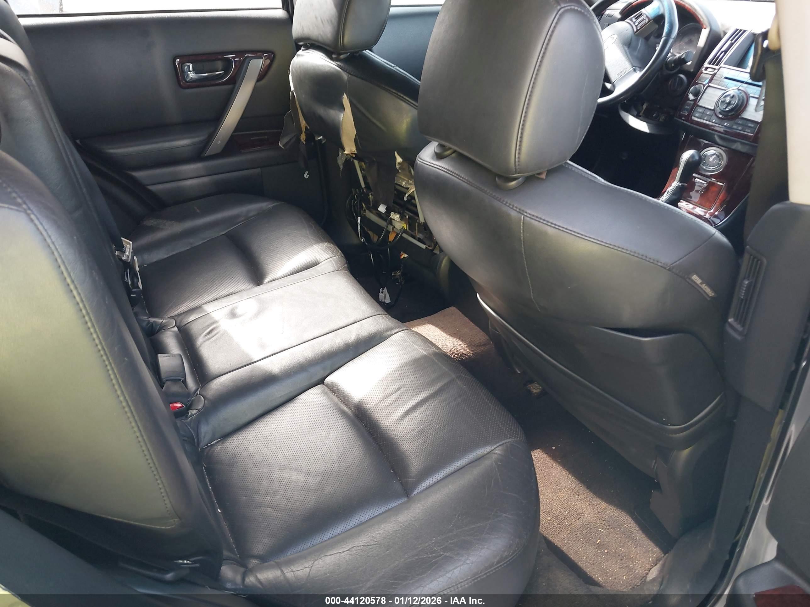 INFINITI FX35 image 8