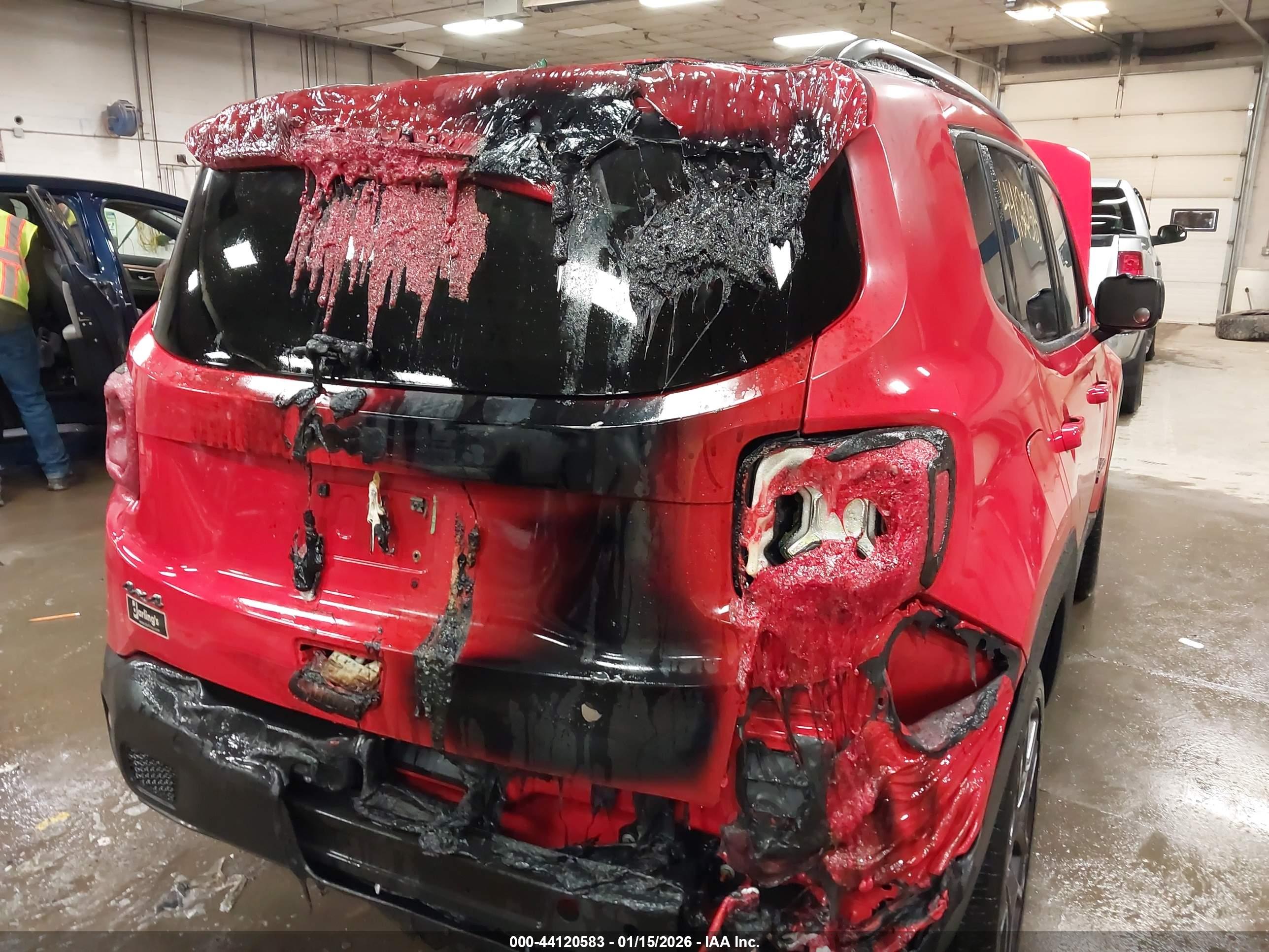 JEEP RENEGADE image 6