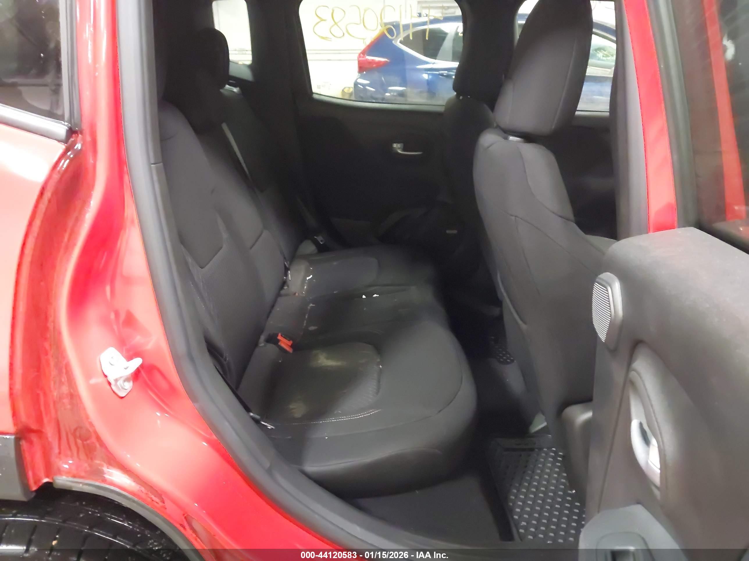 JEEP RENEGADE image 8
