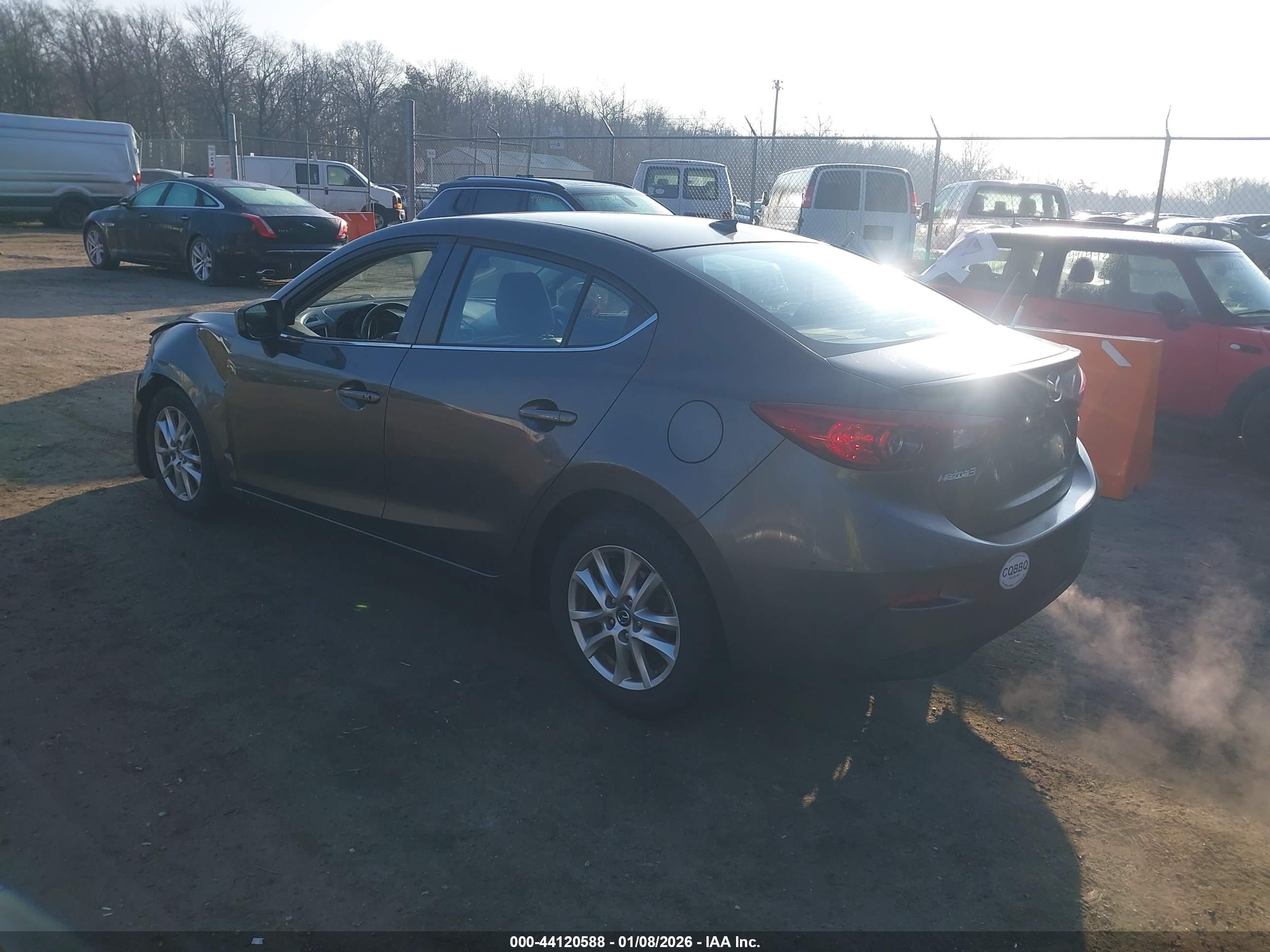 MAZDA MAZDA3 image 3