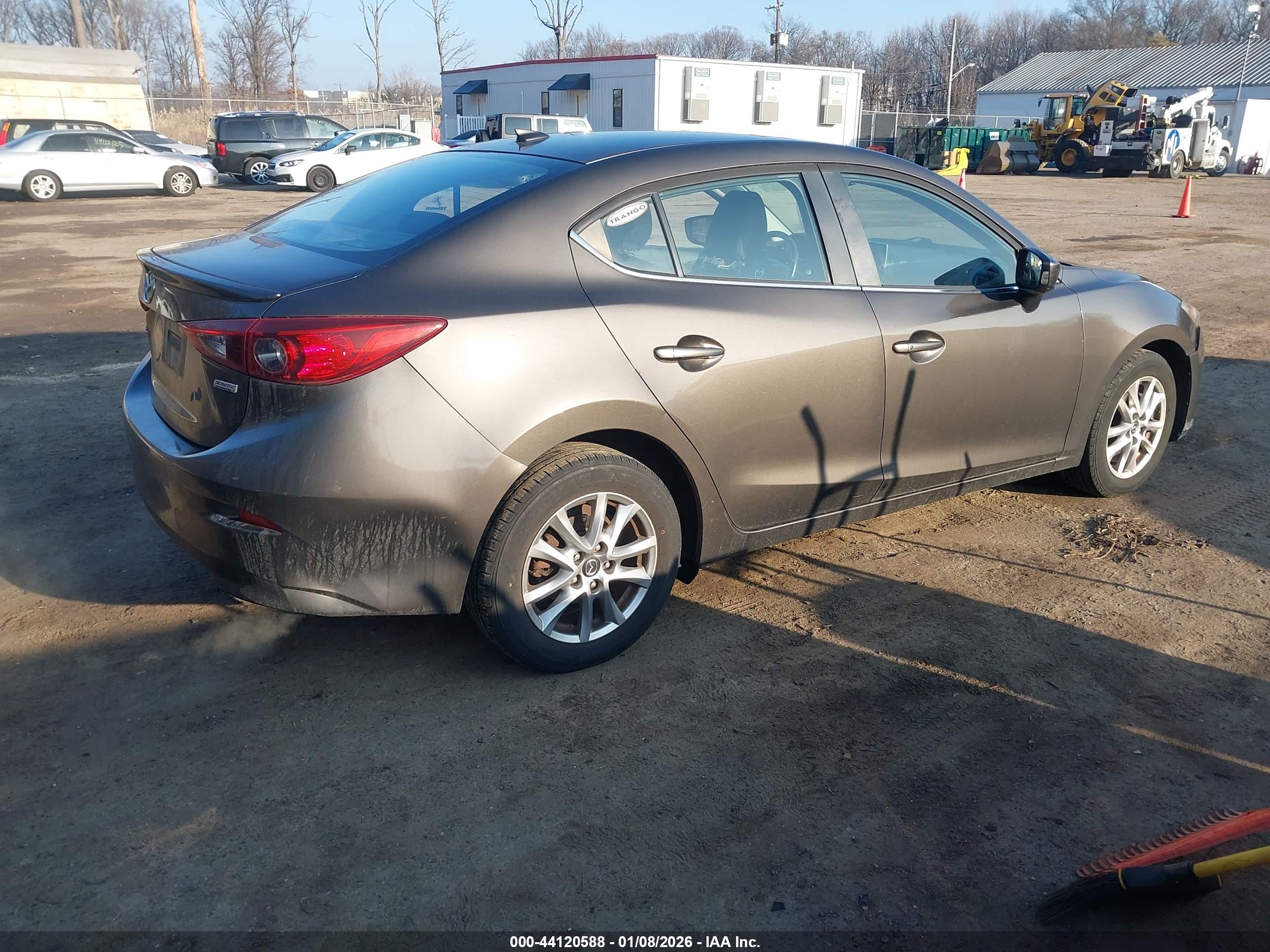 MAZDA MAZDA3 image 4