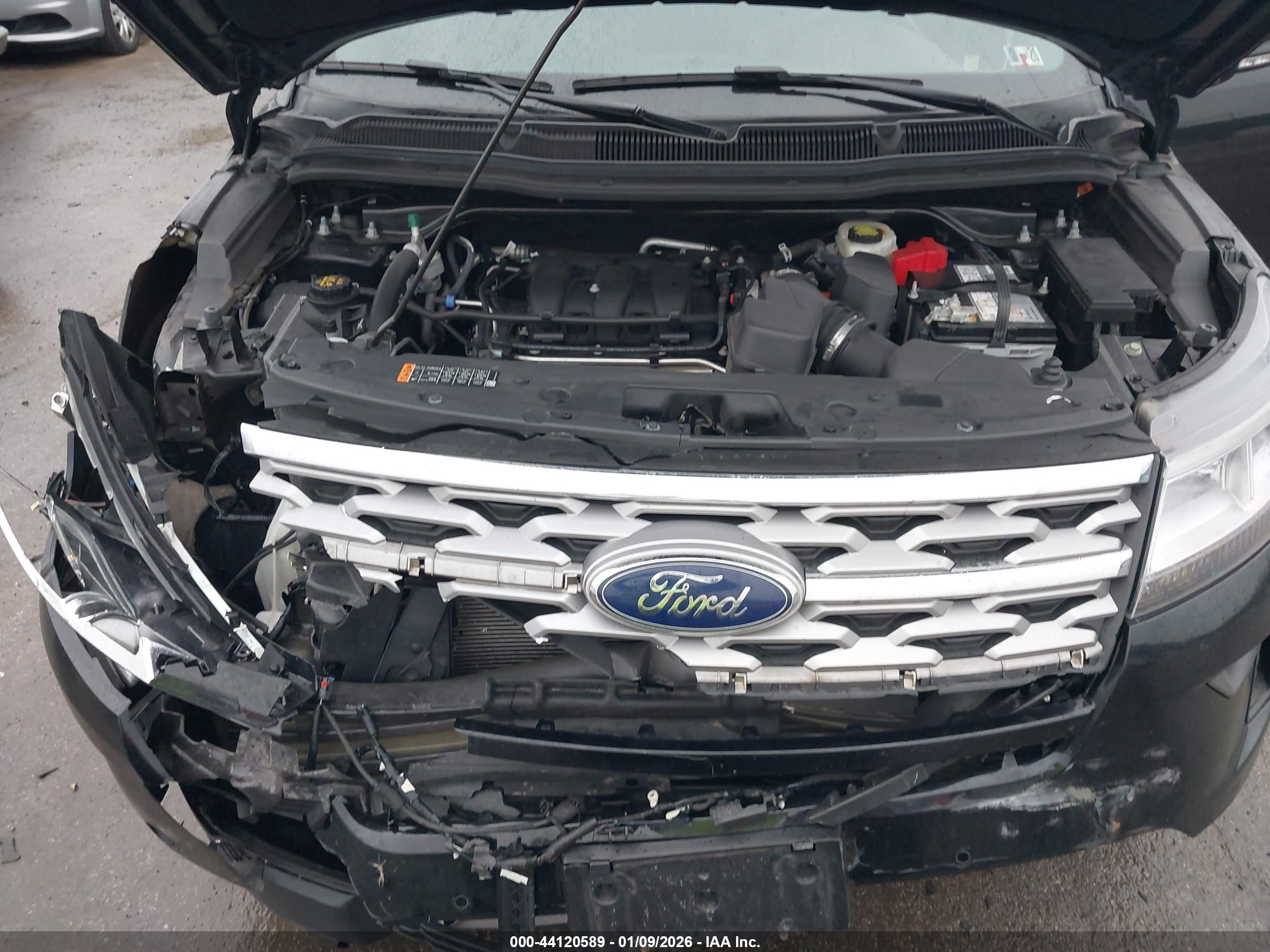 FORD EXPLORER image 10