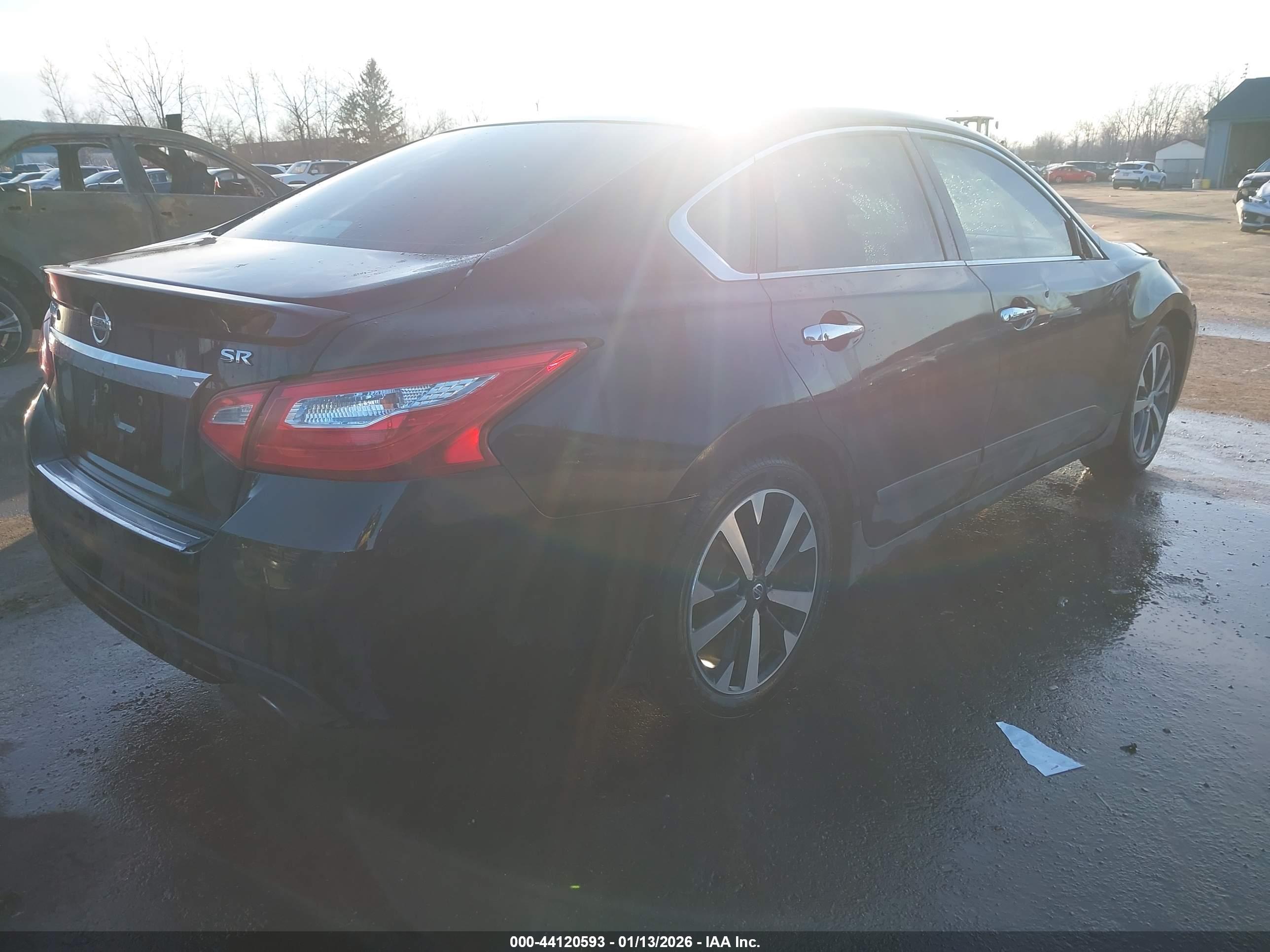 NISSAN ALTIMA image 4