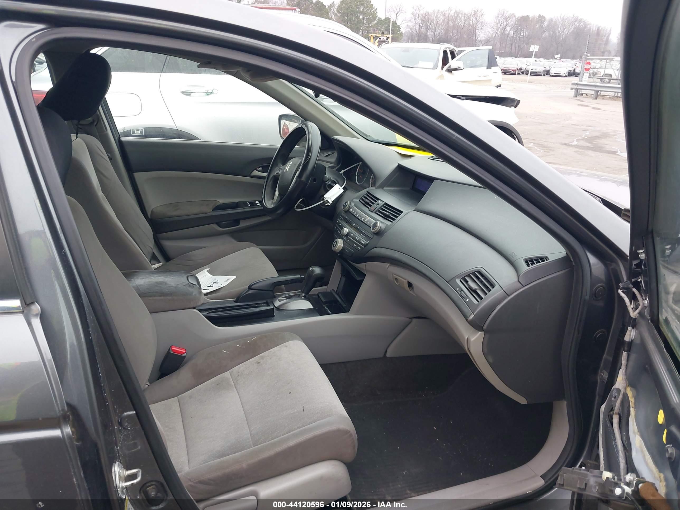 HONDA ACCORD image 5