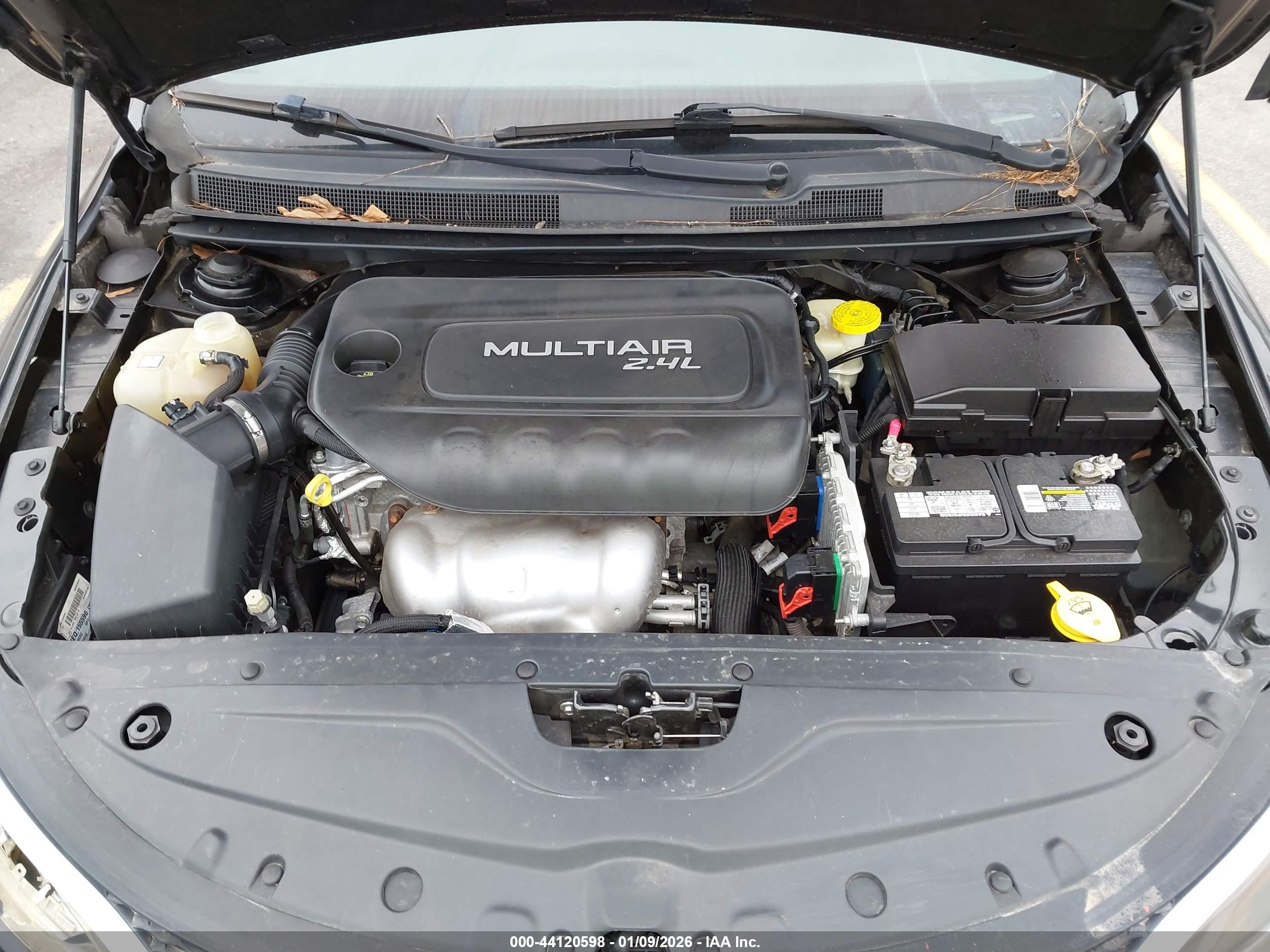 CHRYSLER 200 image 10