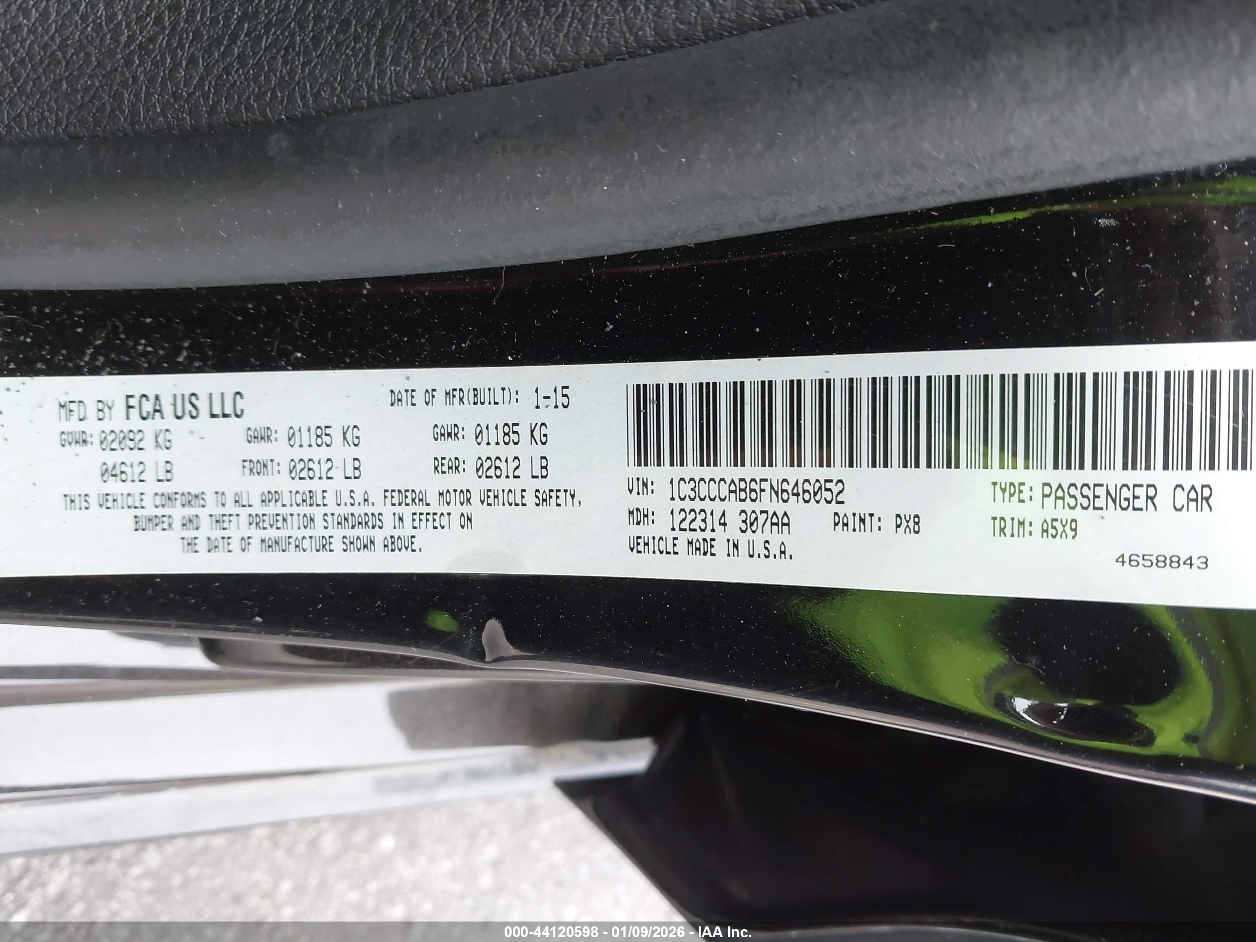 CHRYSLER 200 image 9
