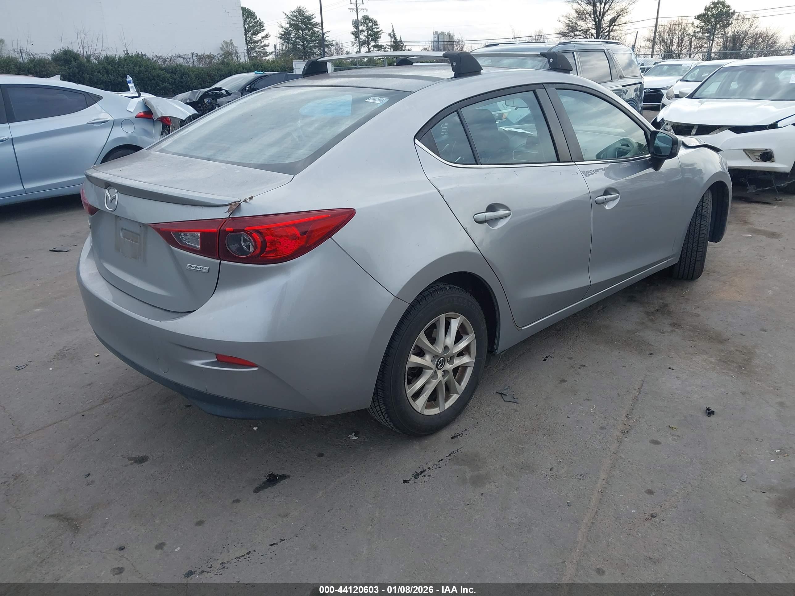 MAZDA MAZDA3 image 4