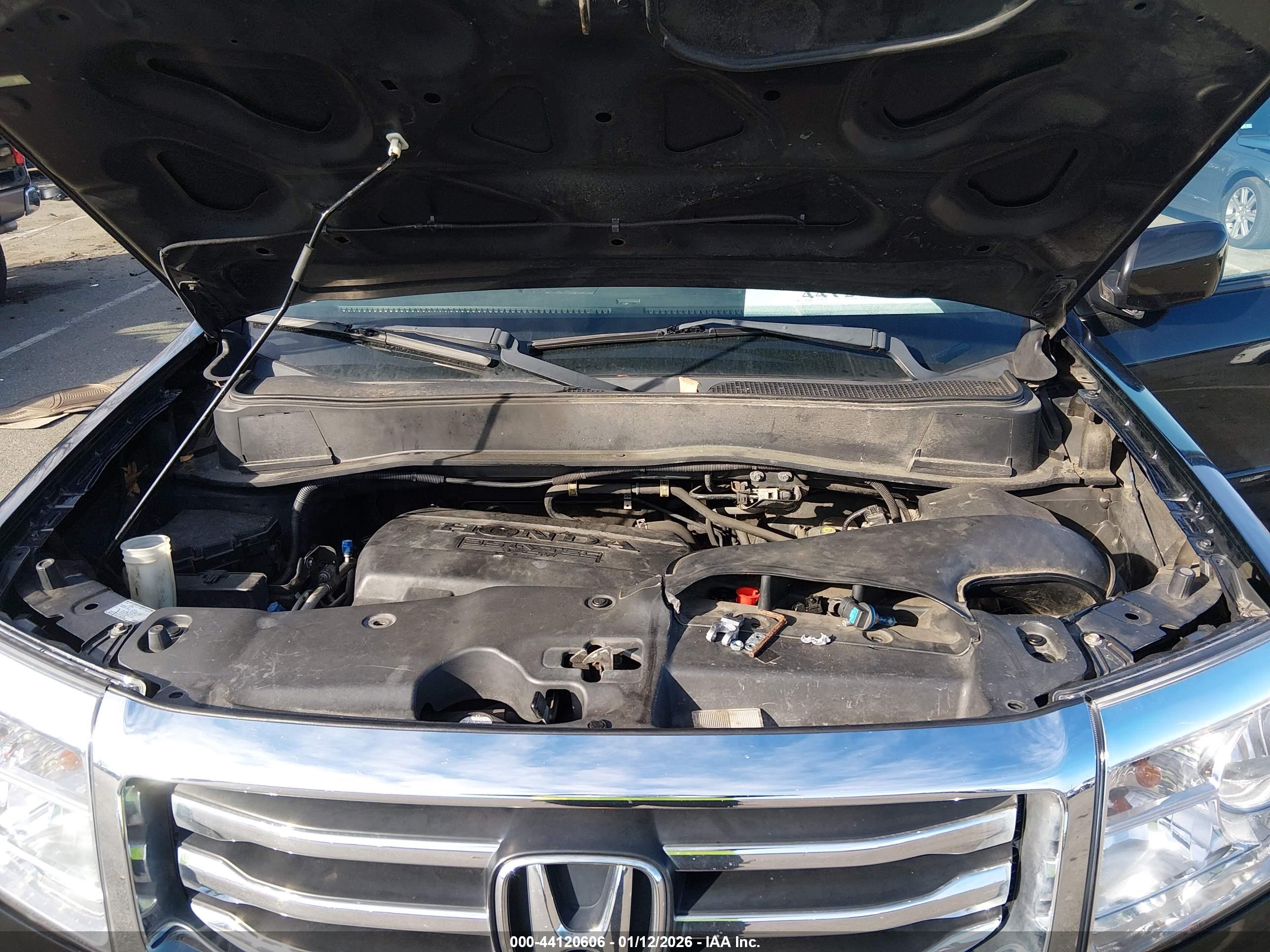 HONDA PILOT image 10