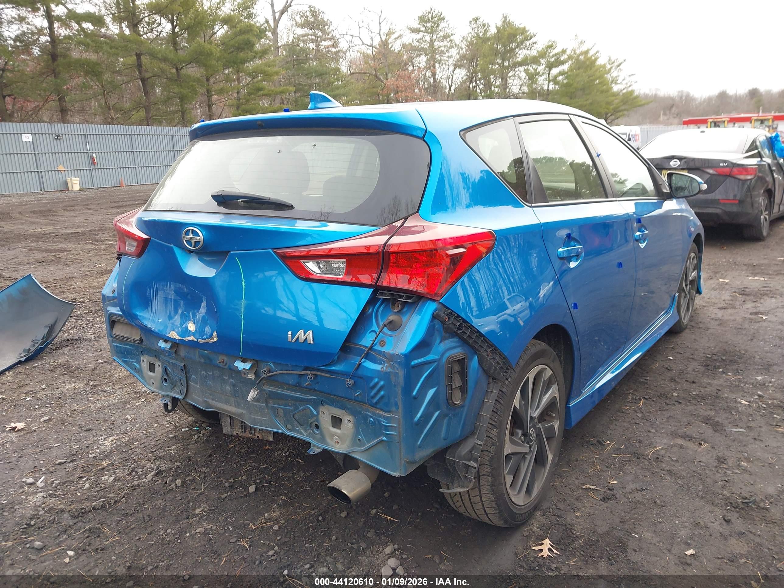SCION IM image 4