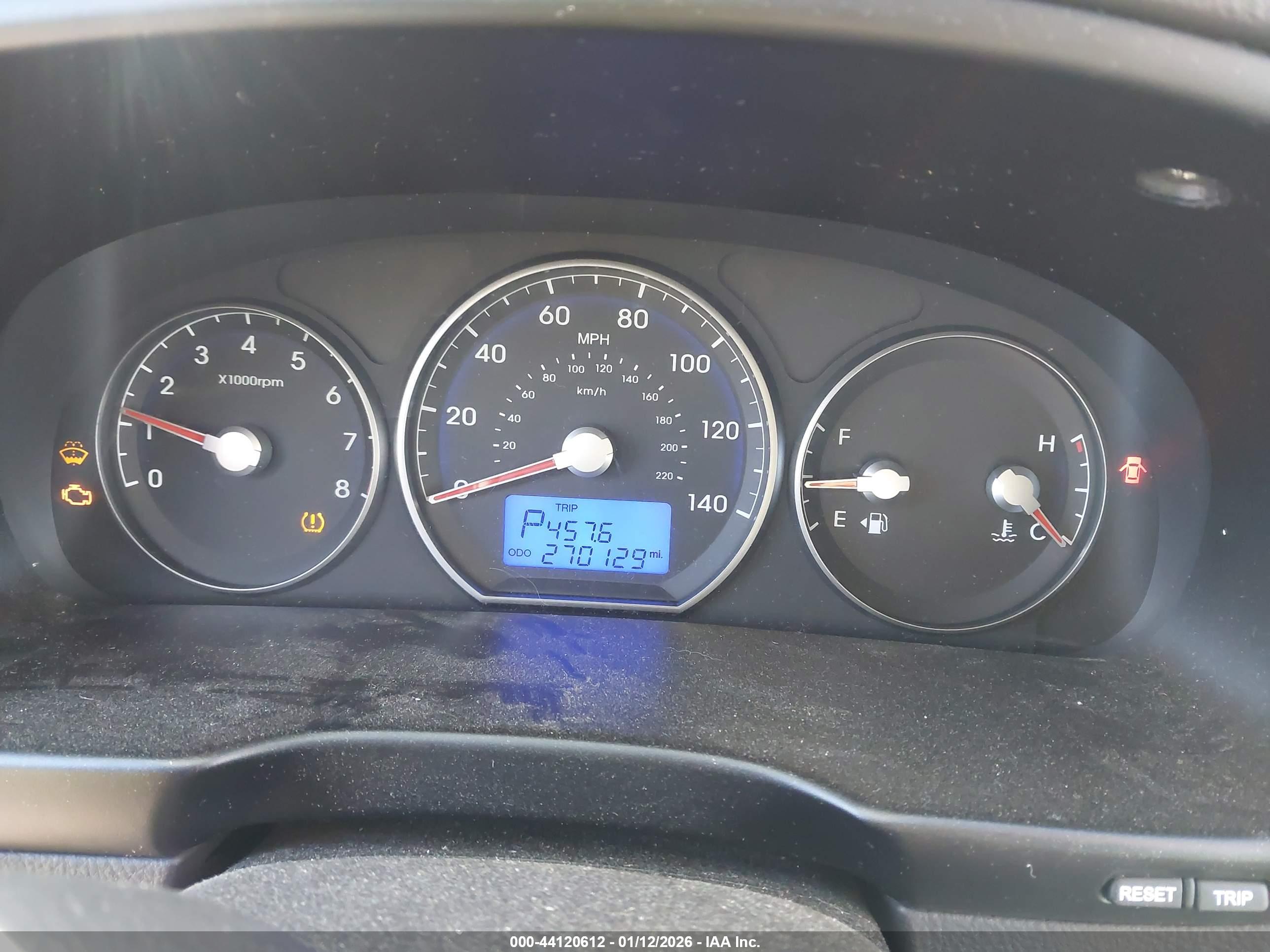 HYUNDAI SANTA image 7