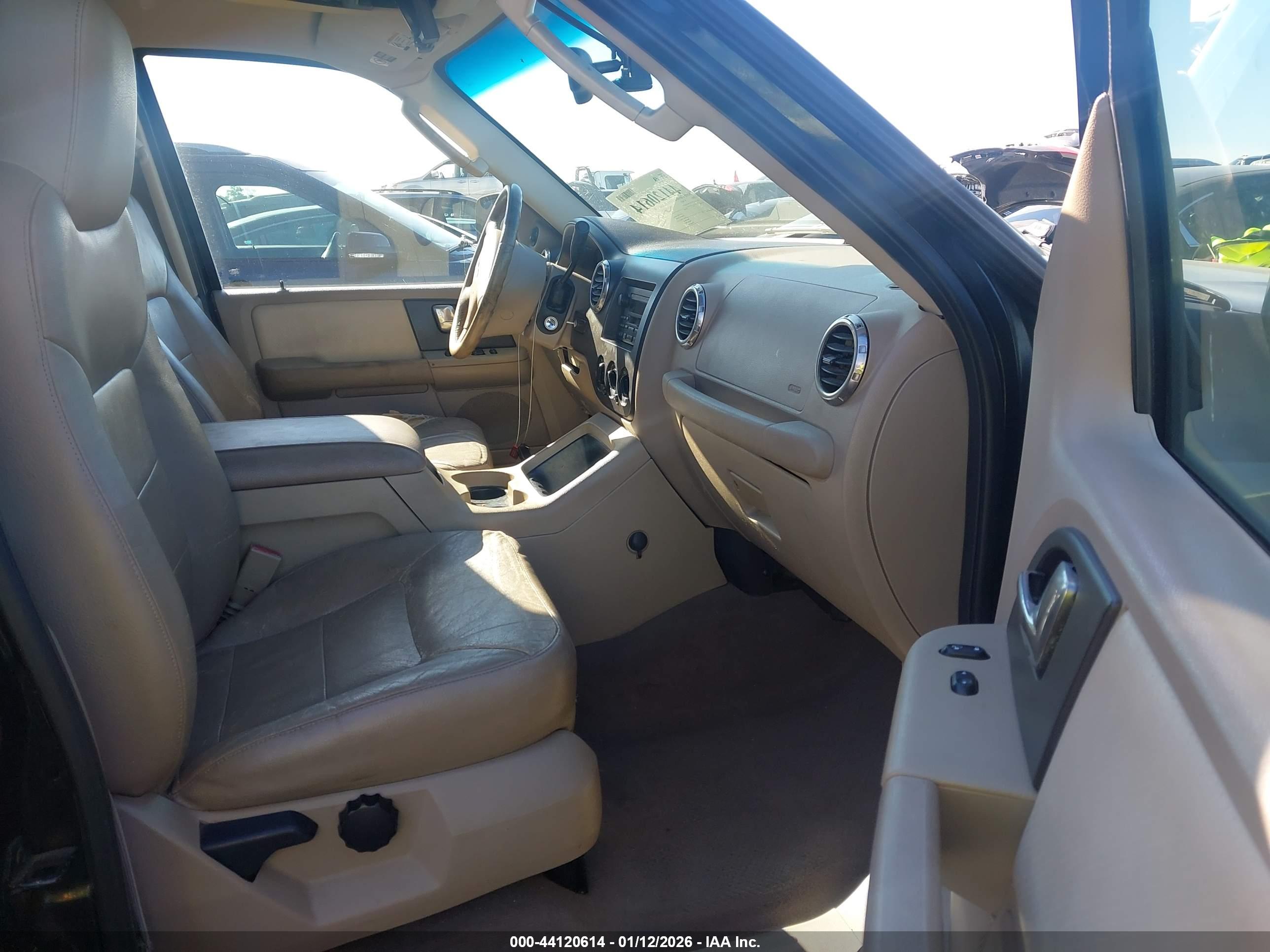 FORD EXPEDITION image 5