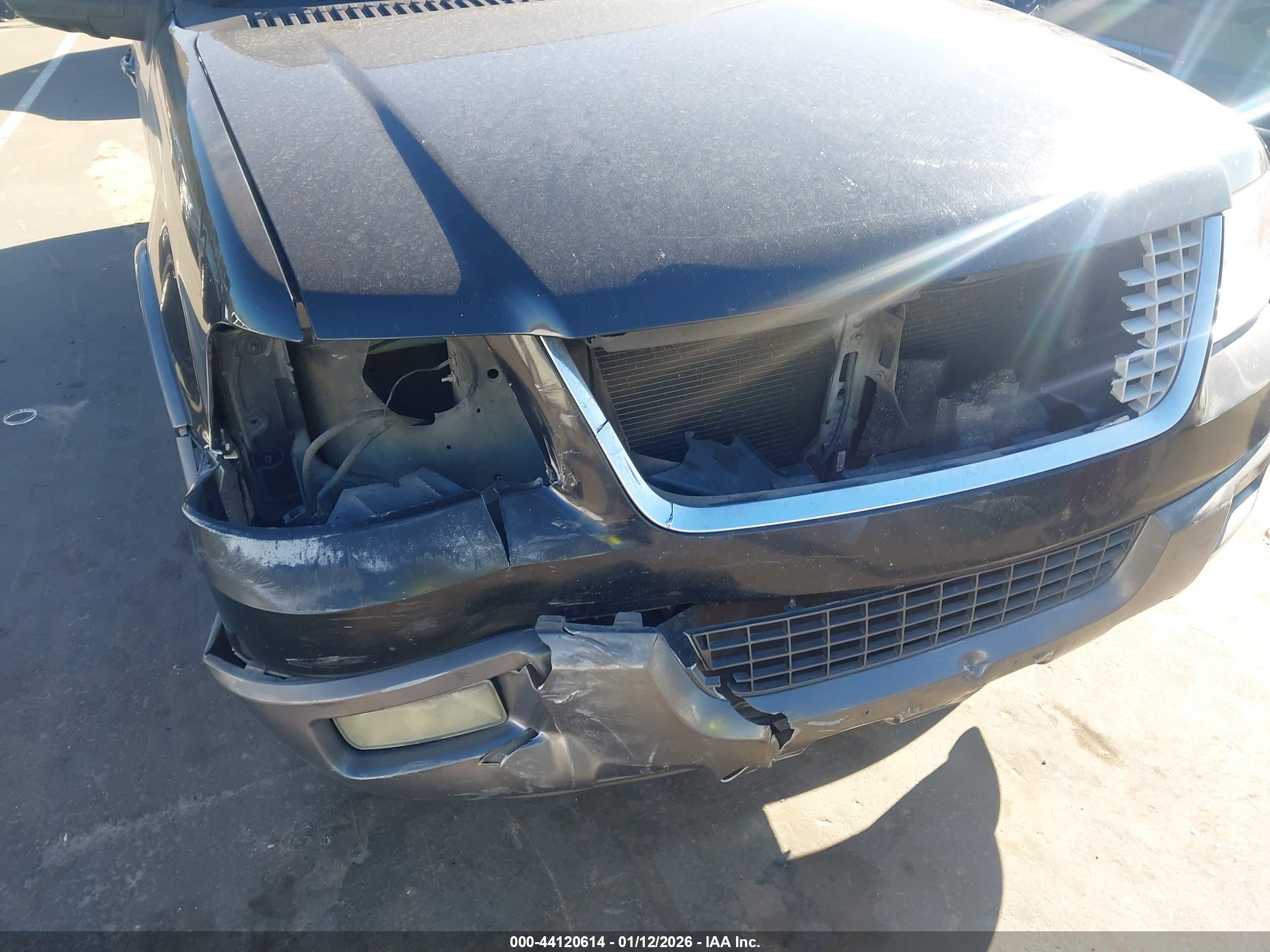 FORD EXPEDITION image 6