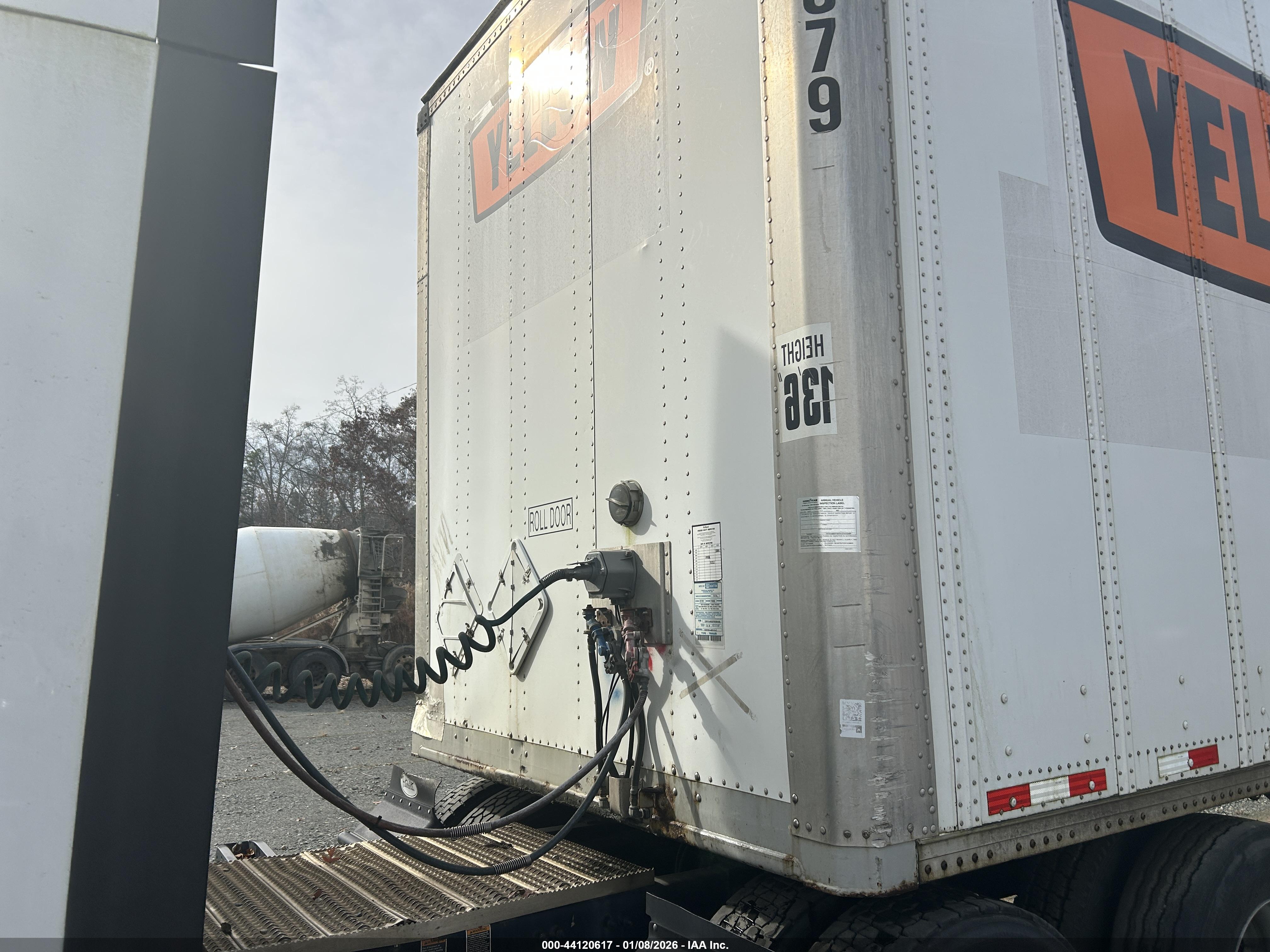 STOUGHTON TRAILERS image 5