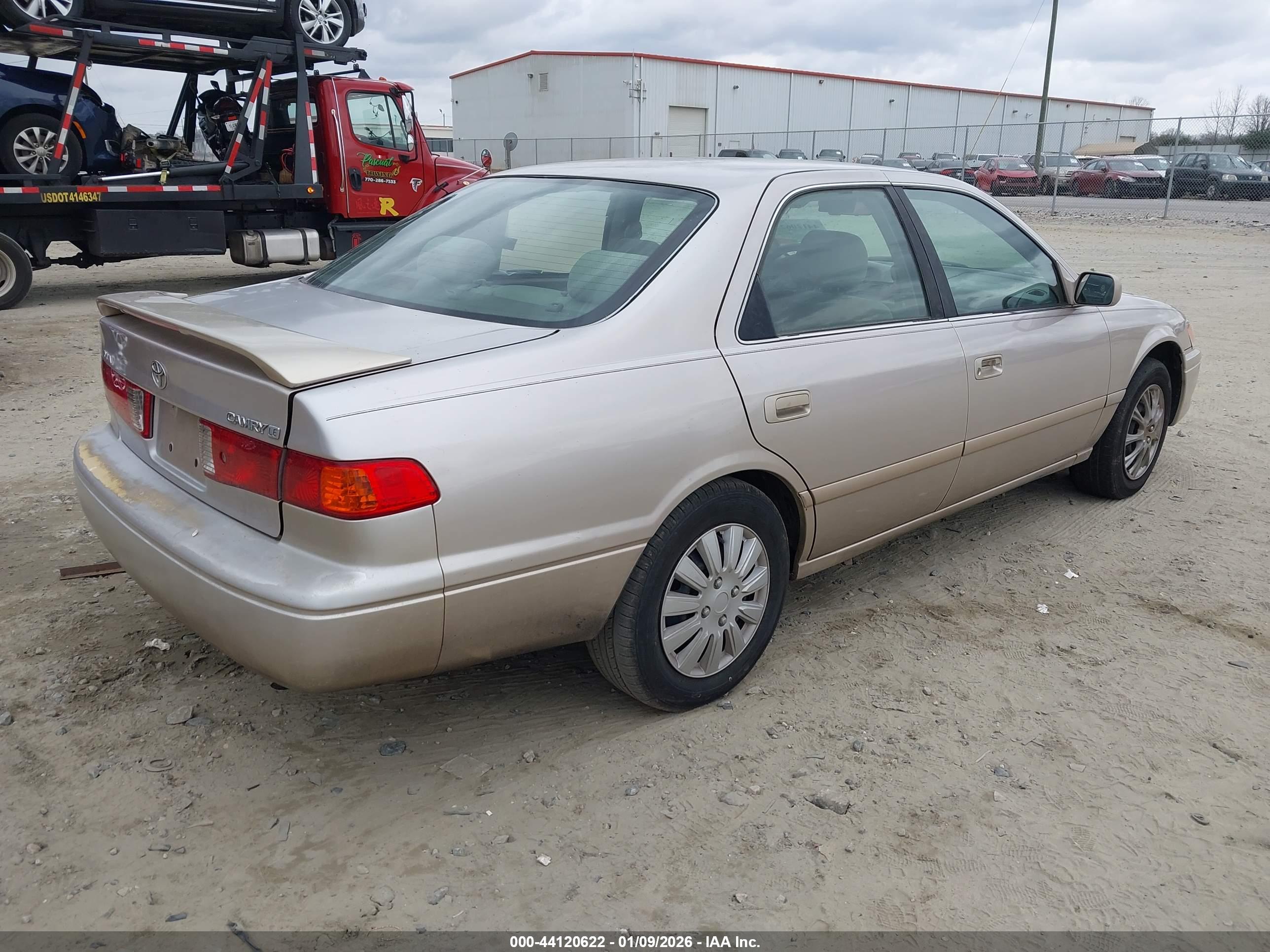TOYOTA CAMRY image 4