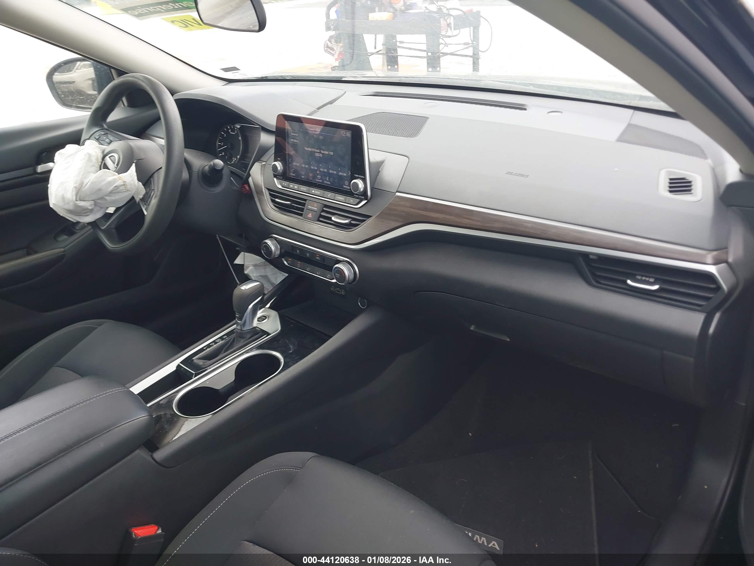 NISSAN ALTIMA image 5