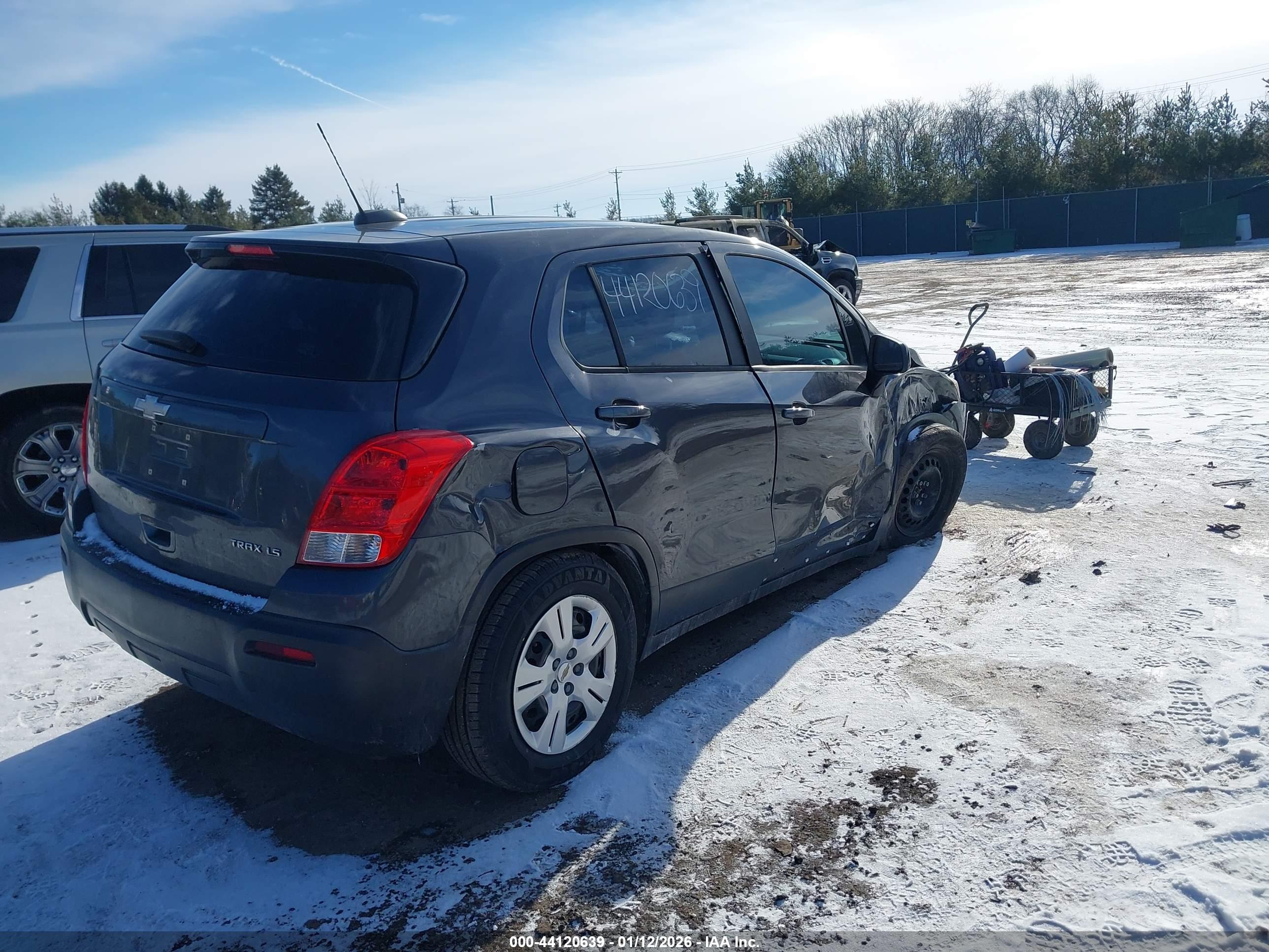 CHEVROLET TRAX image 4