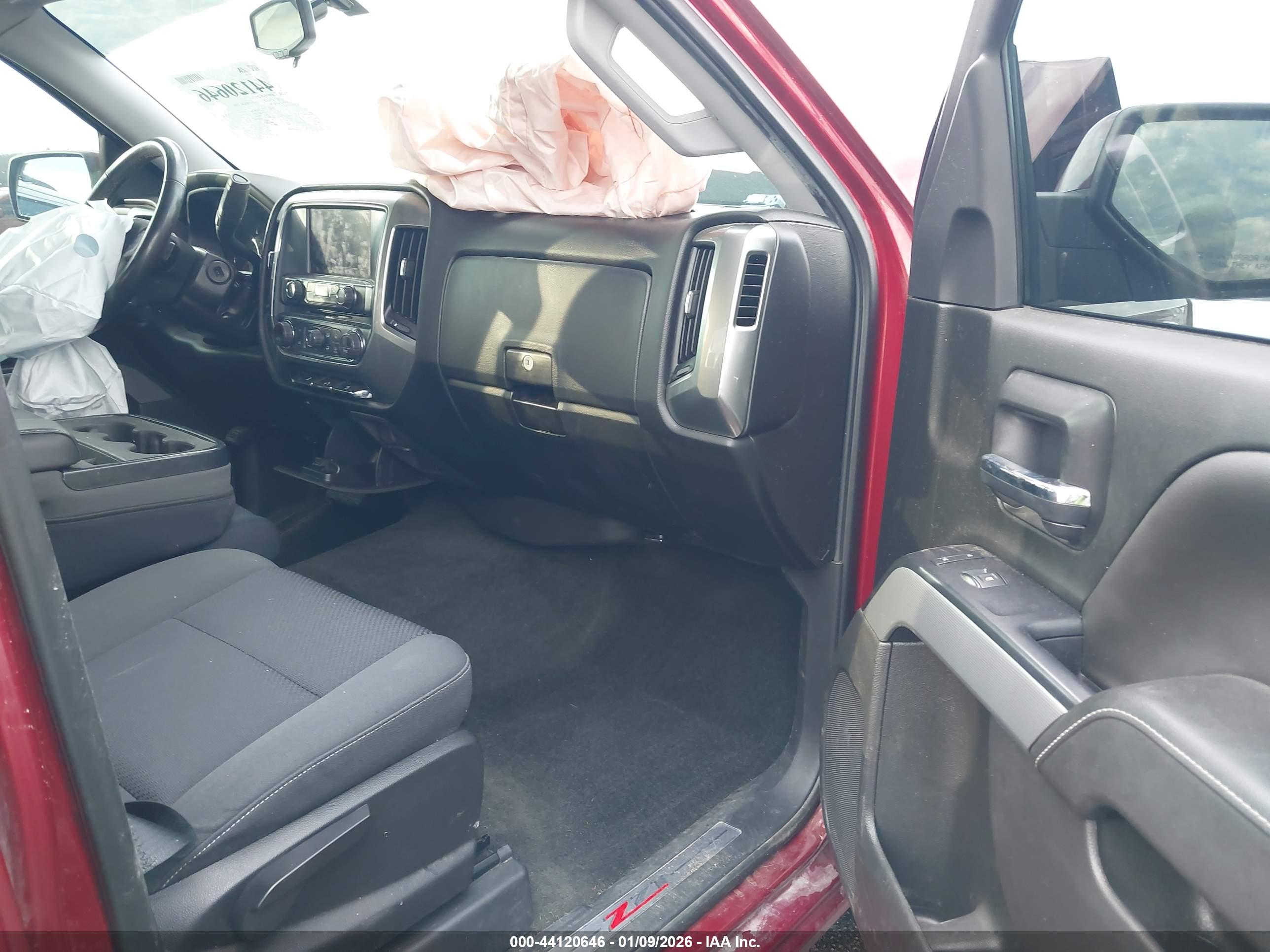 CHEVROLET SILVERADO image 5