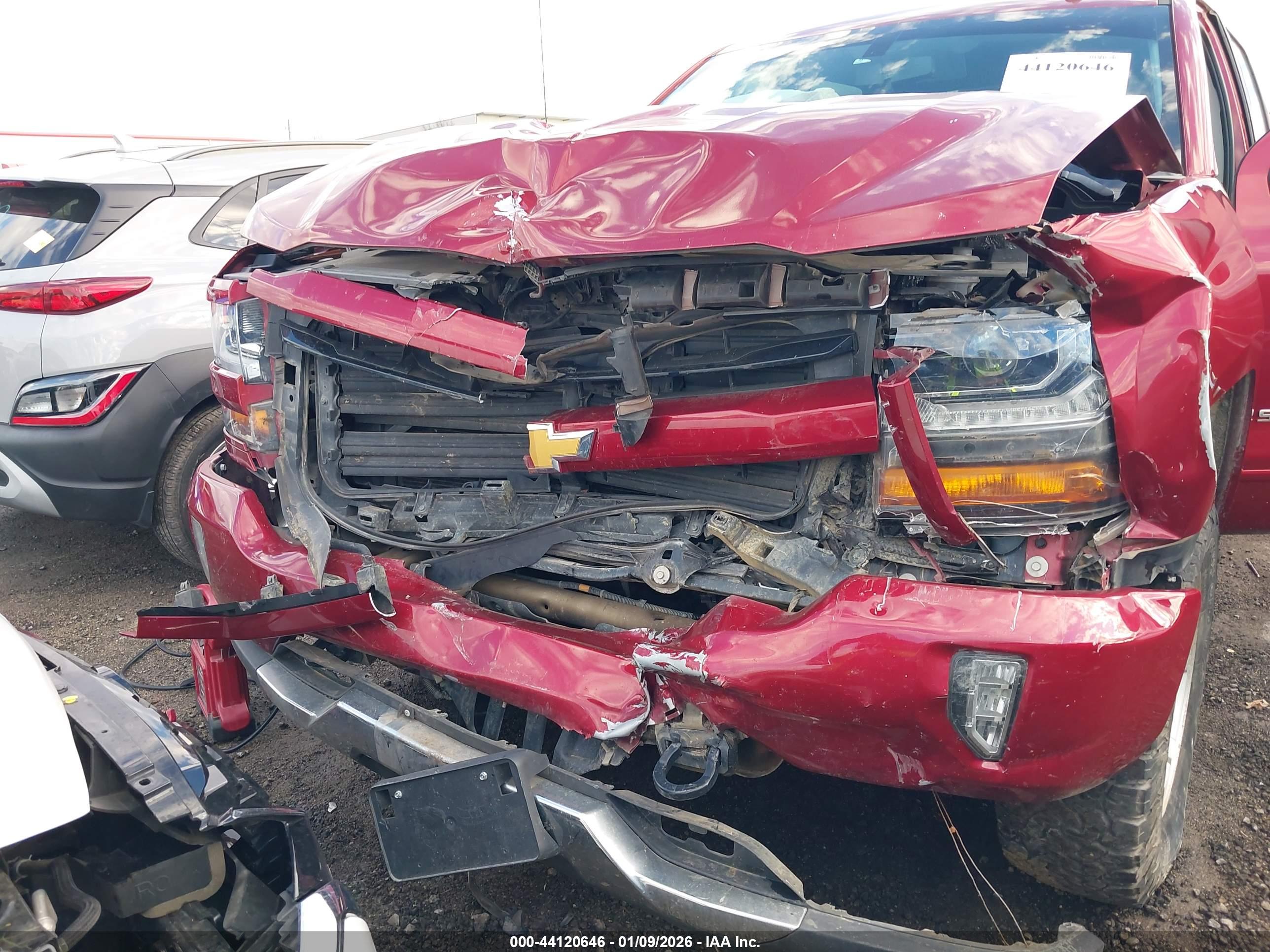 CHEVROLET SILVERADO image 6