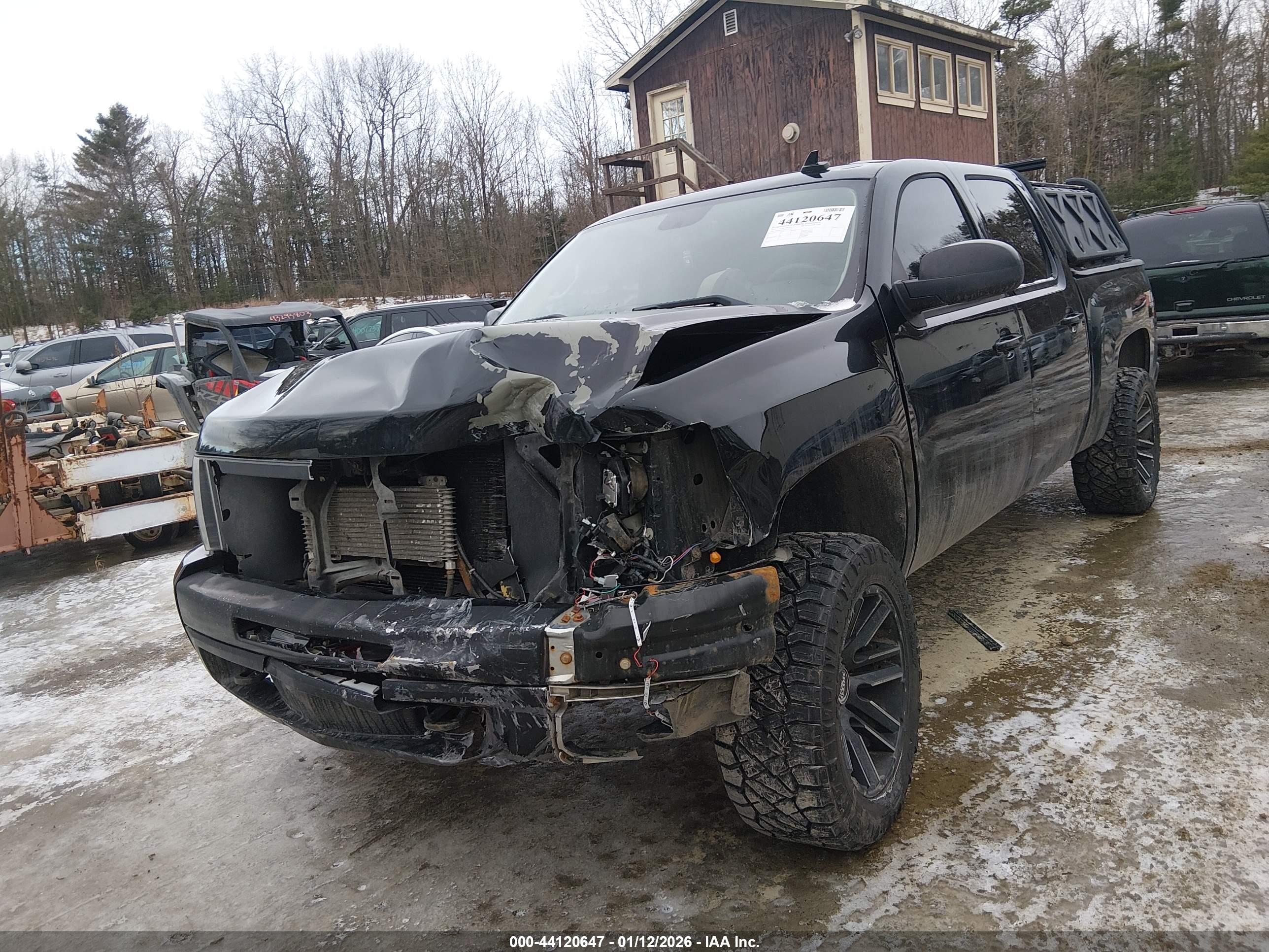 CHEVROLET SILVERADO image 6