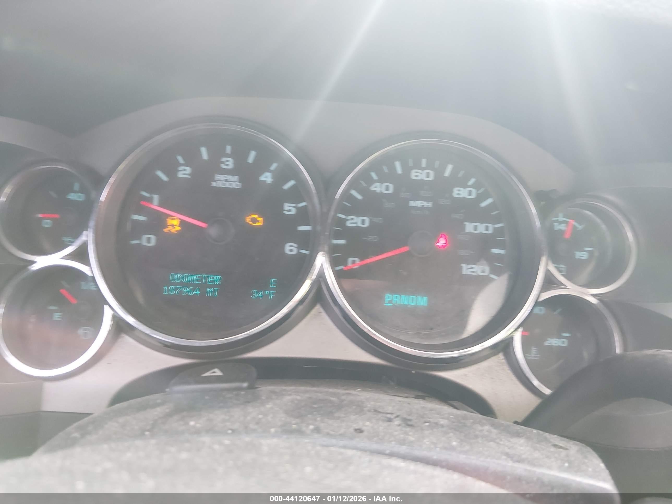 CHEVROLET SILVERADO image 7