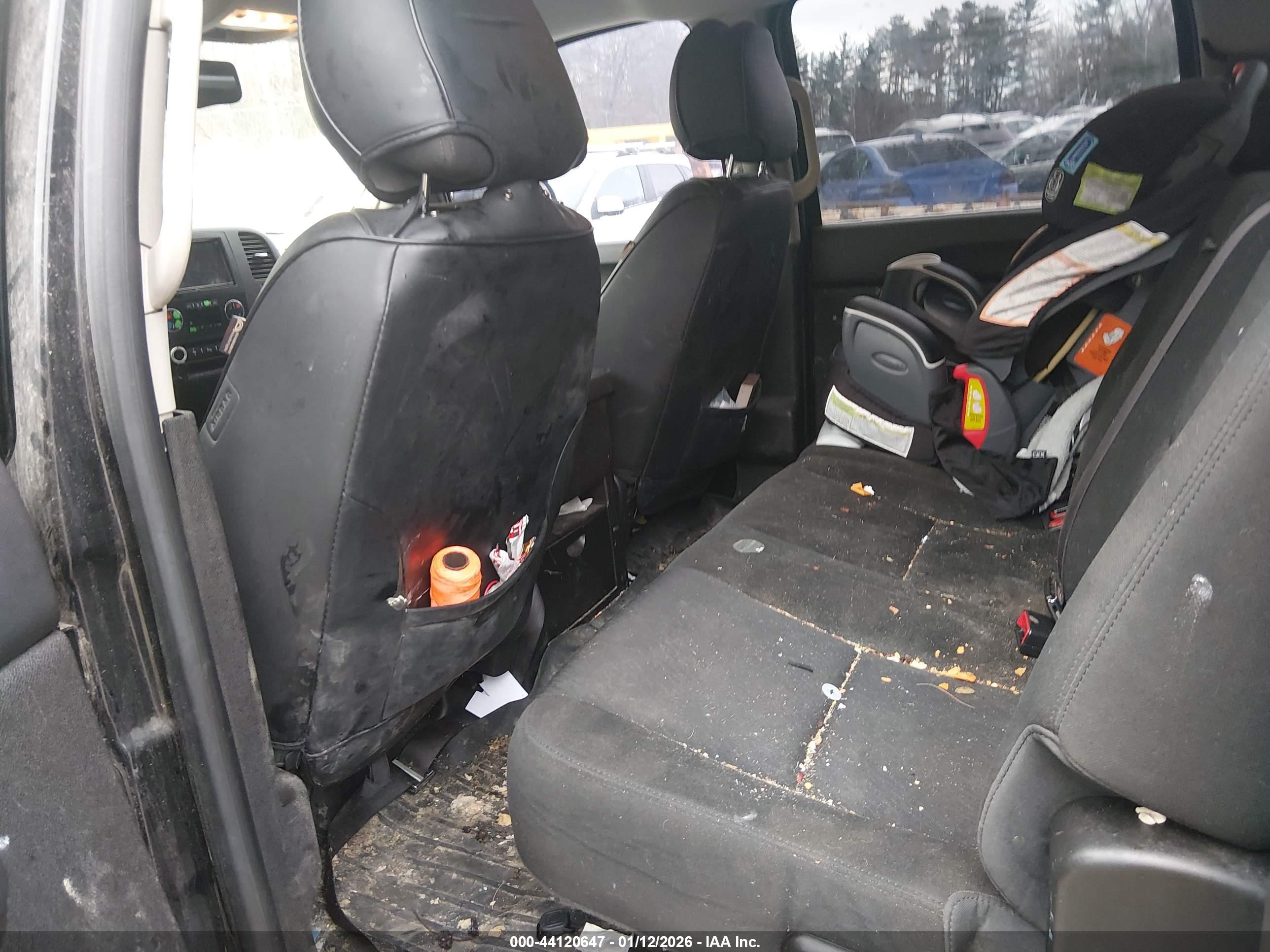 CHEVROLET SILVERADO image 8