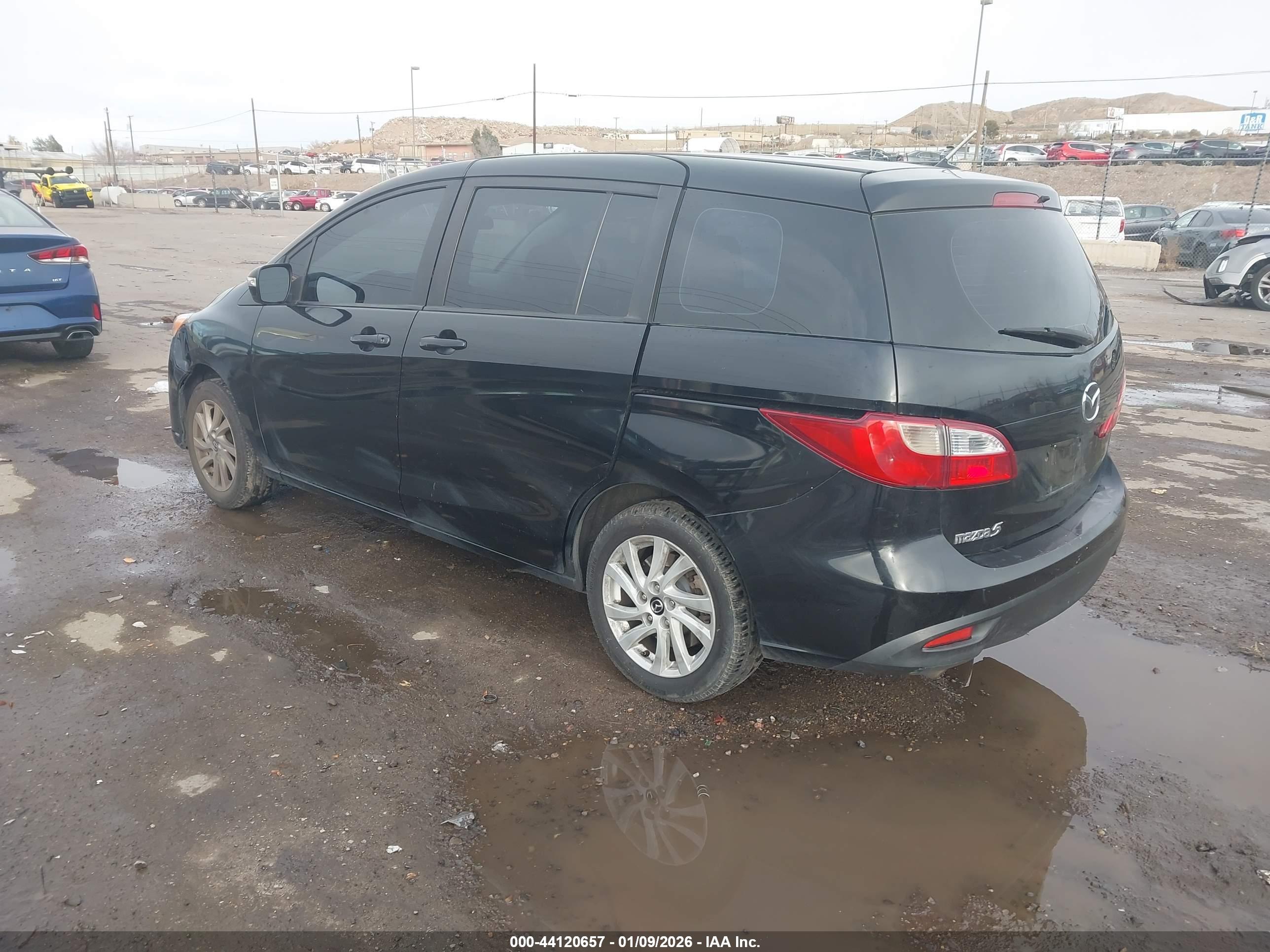 MAZDA MAZDA5 image 3
