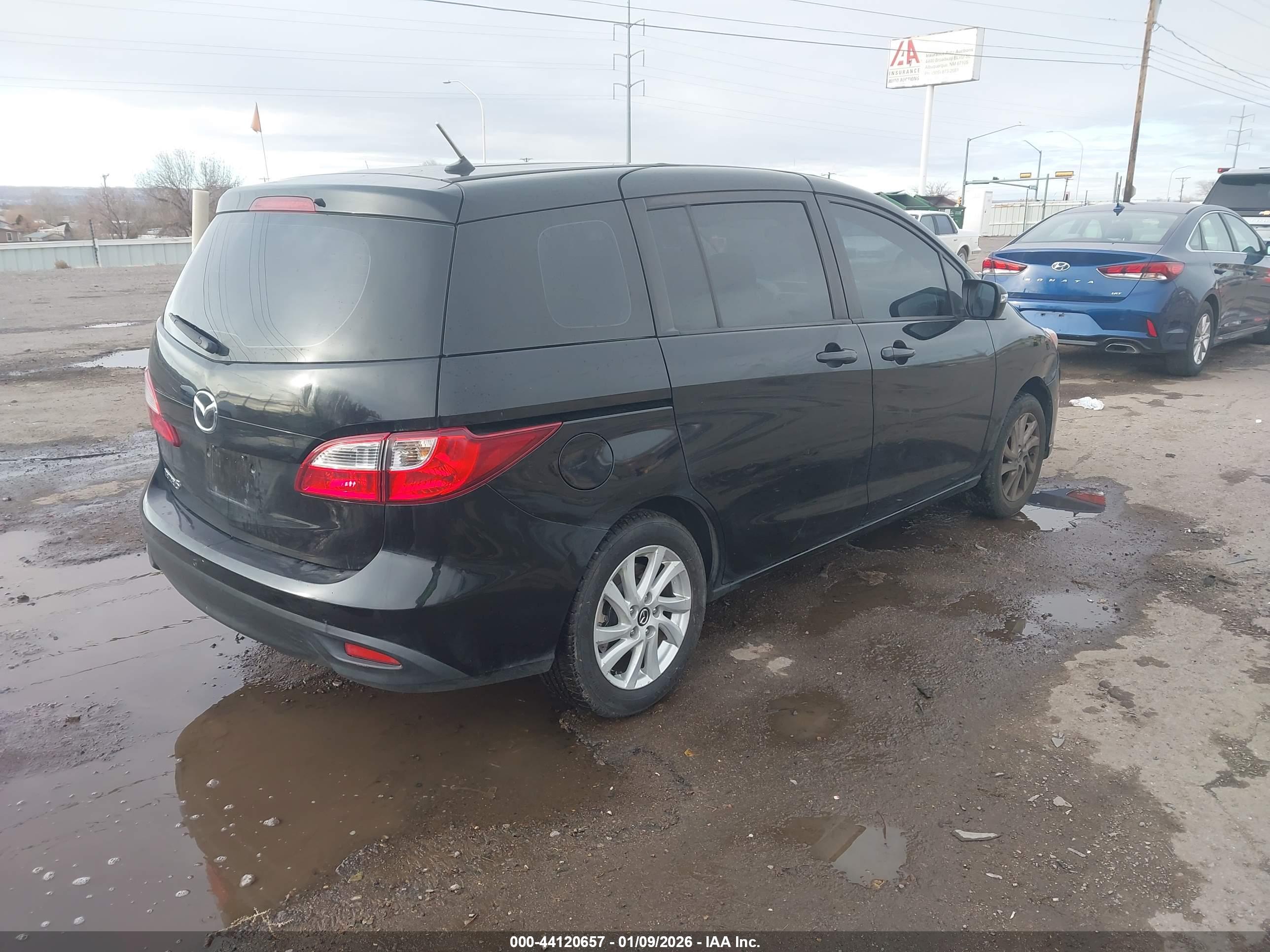 MAZDA MAZDA5 image 4