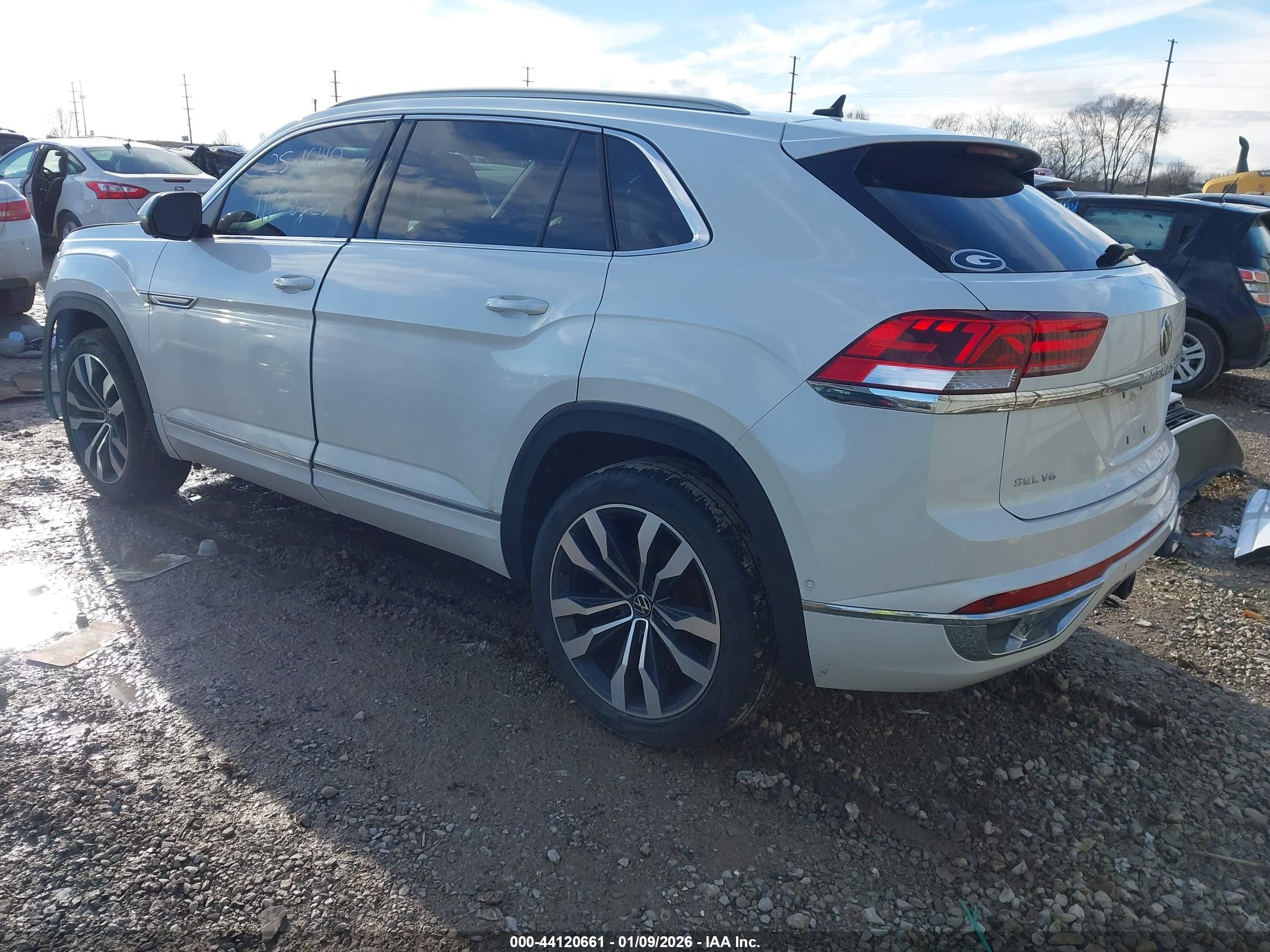 VOLKSWAGEN ATLAS image 3