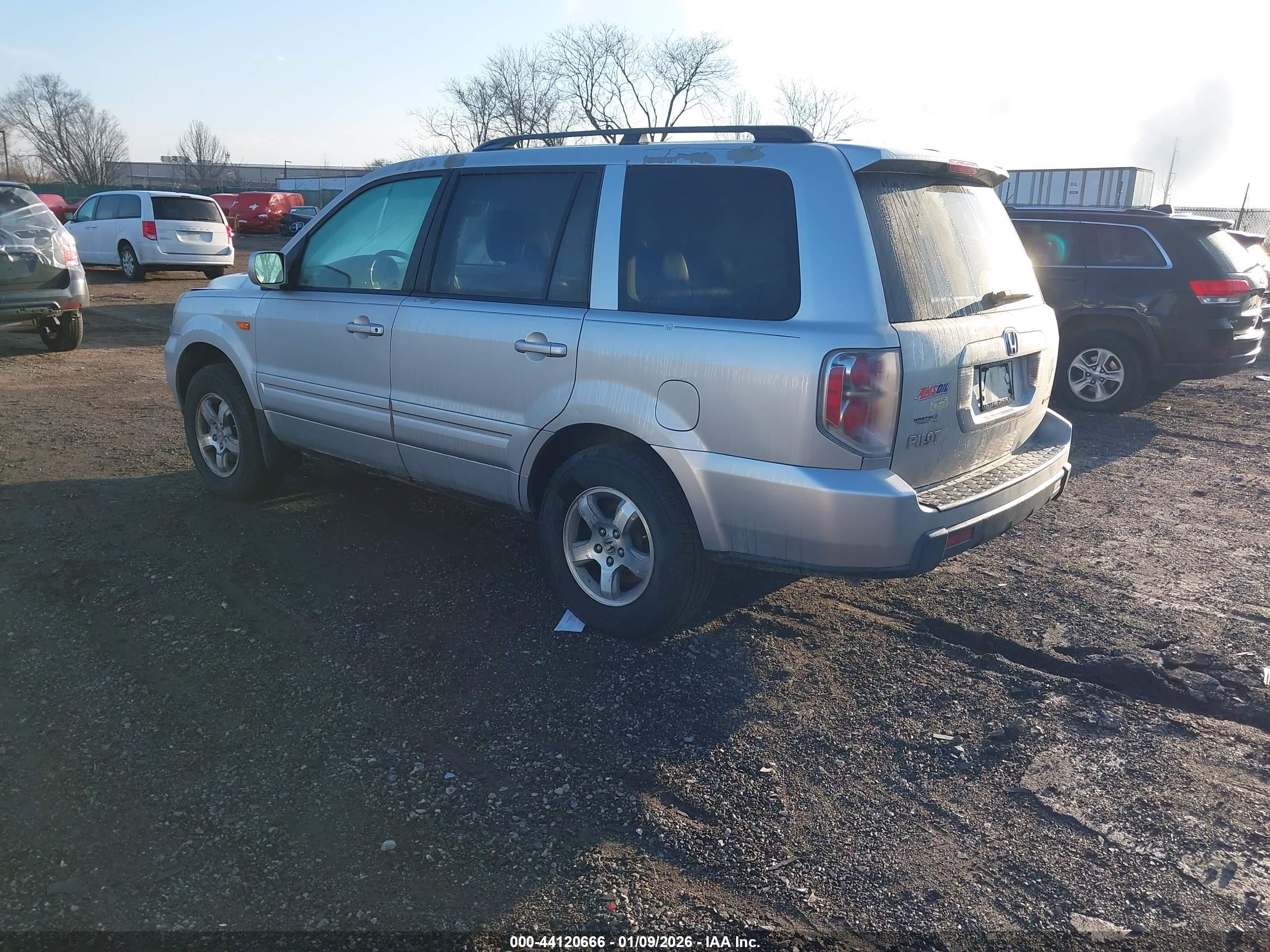 HONDA PILOT image 3