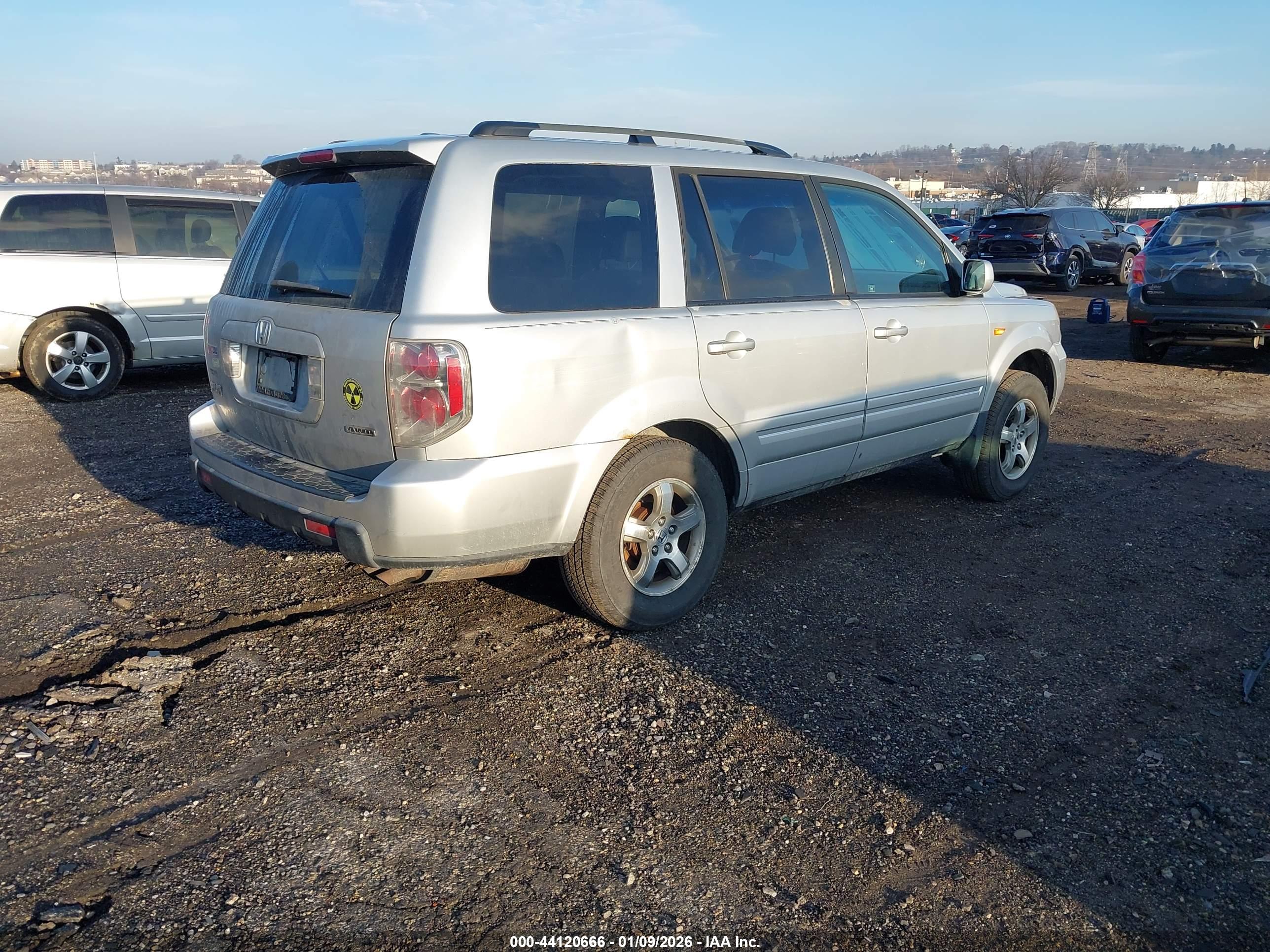 HONDA PILOT image 4