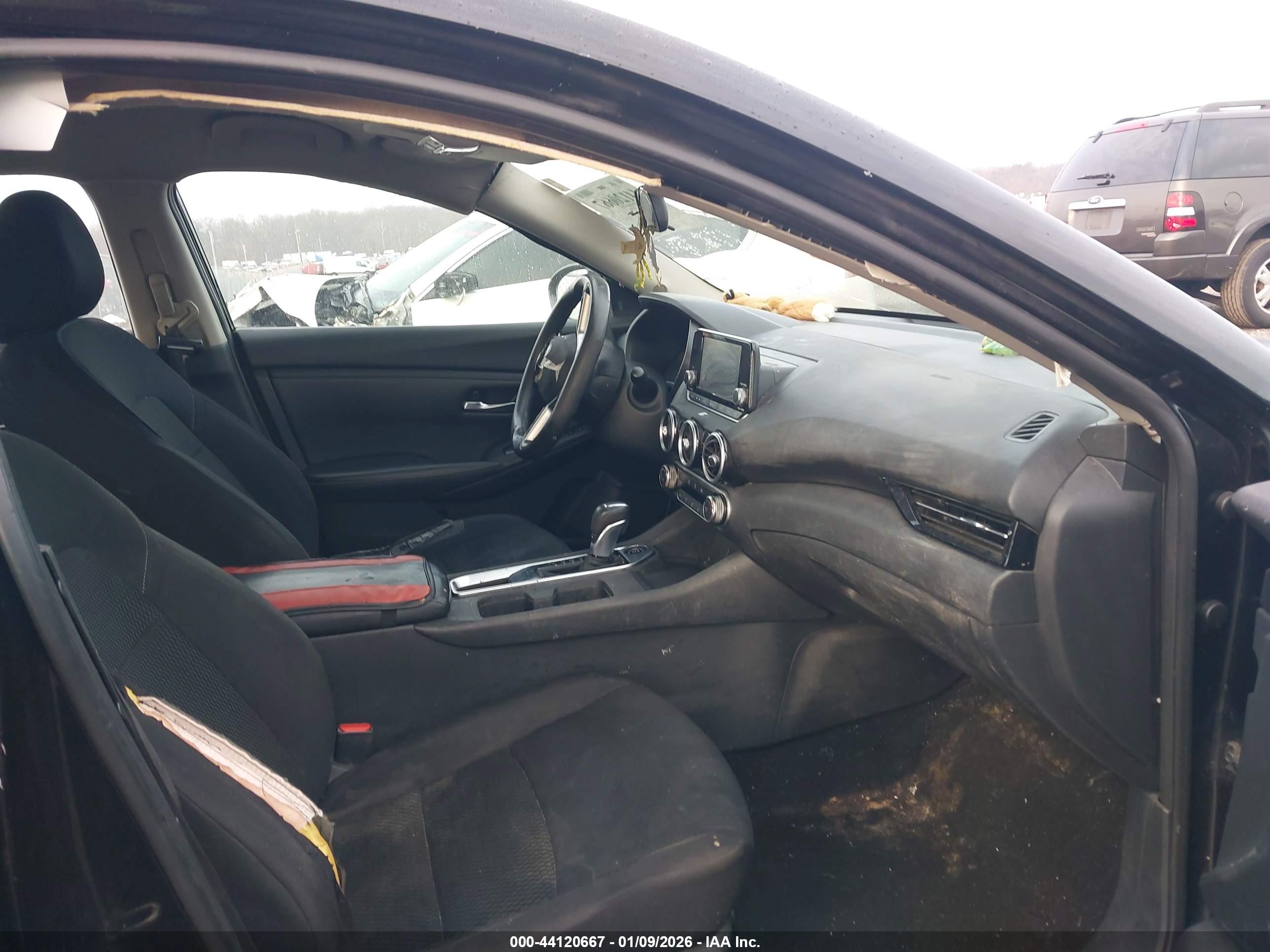 NISSAN SENTRA image 5