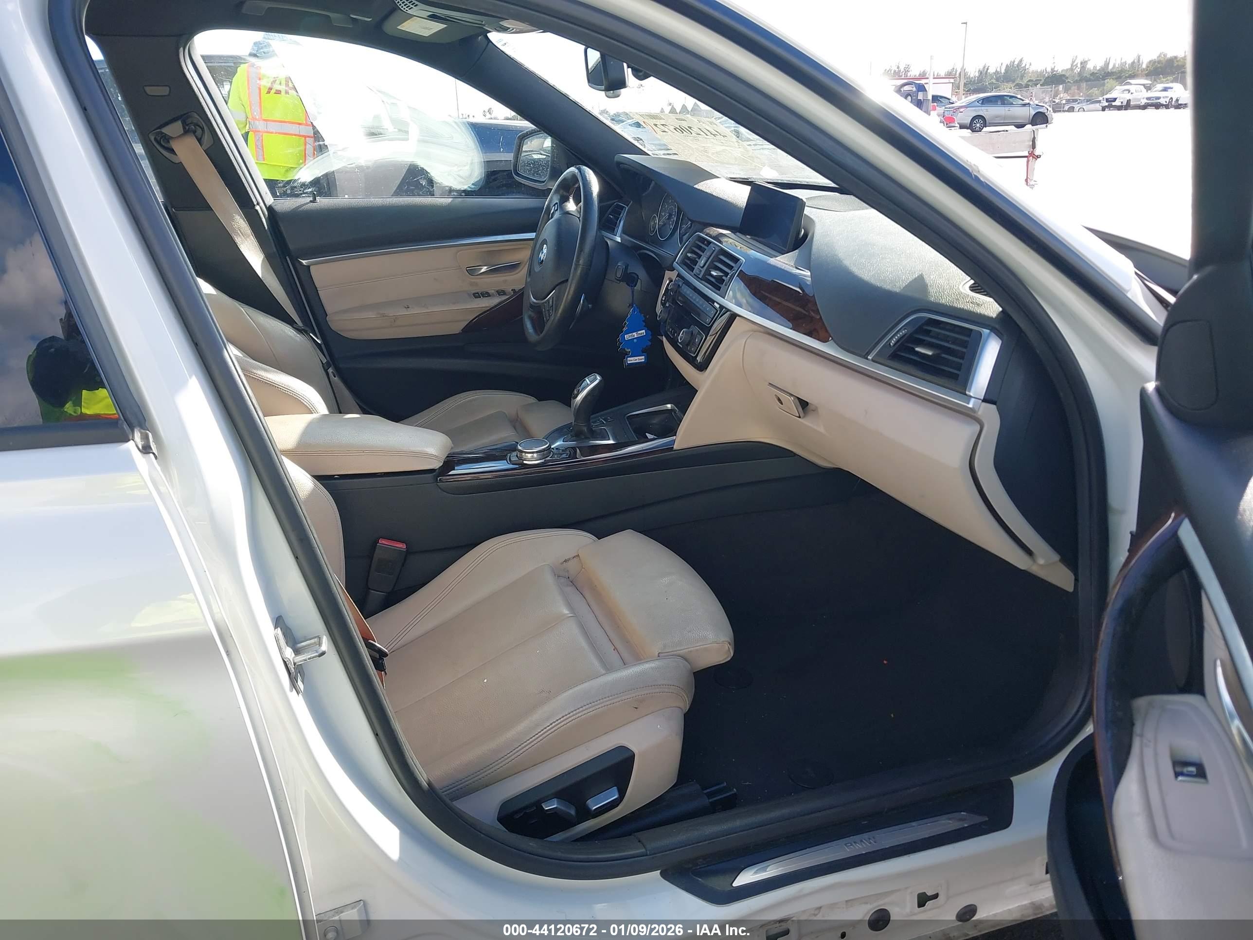 BMW 328I image 5