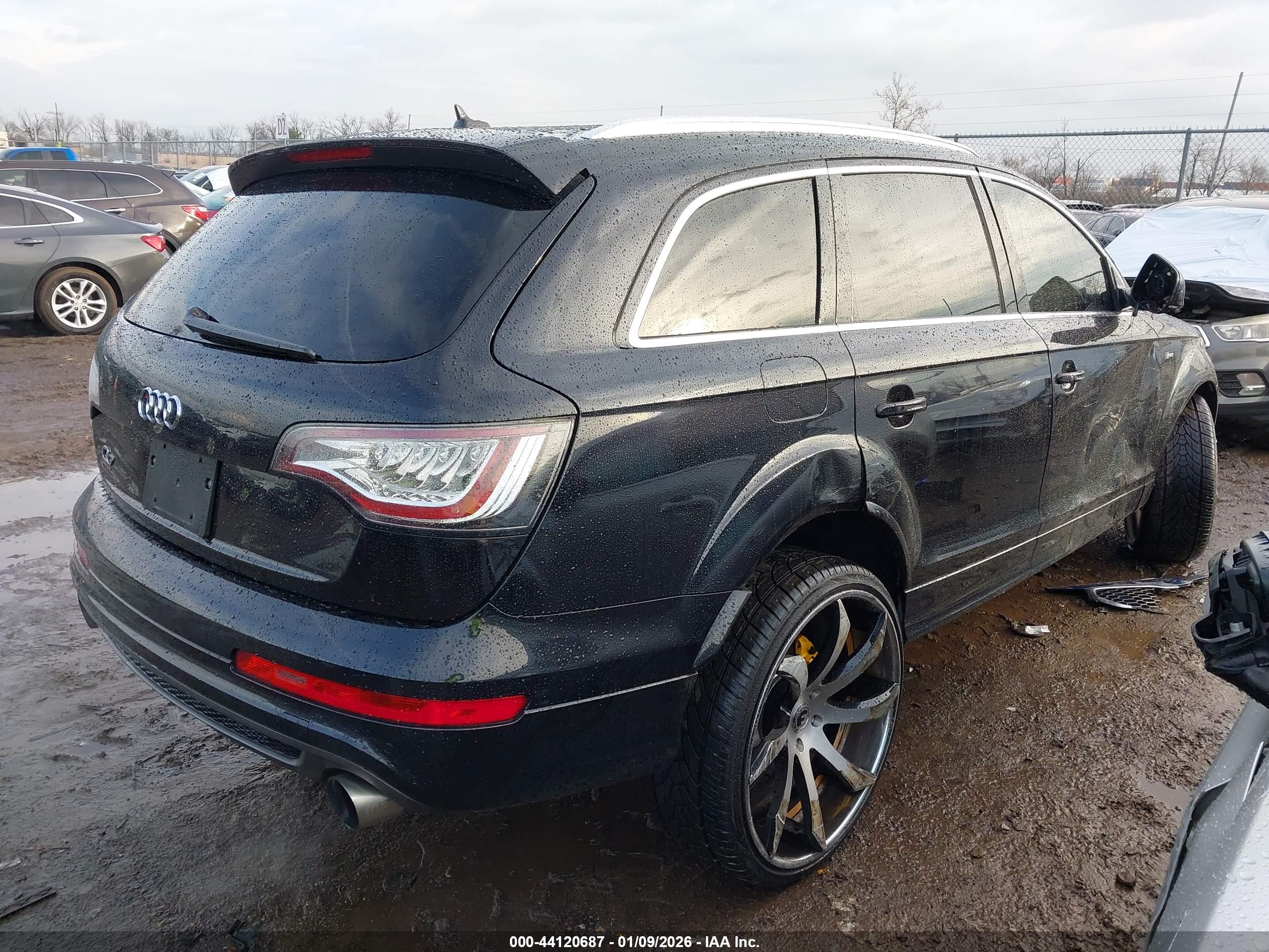AUDI Q7 image 4