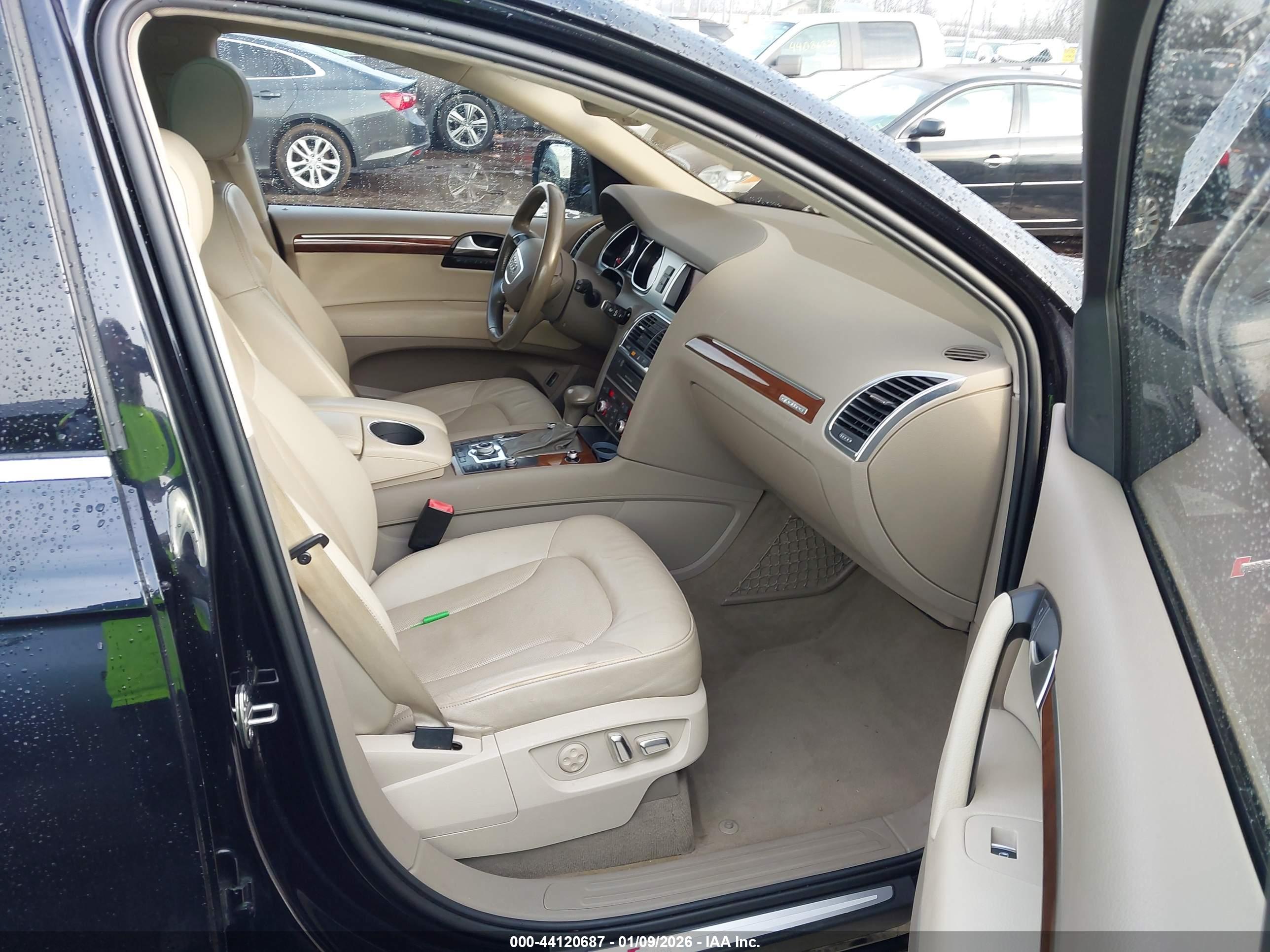 AUDI Q7 image 5