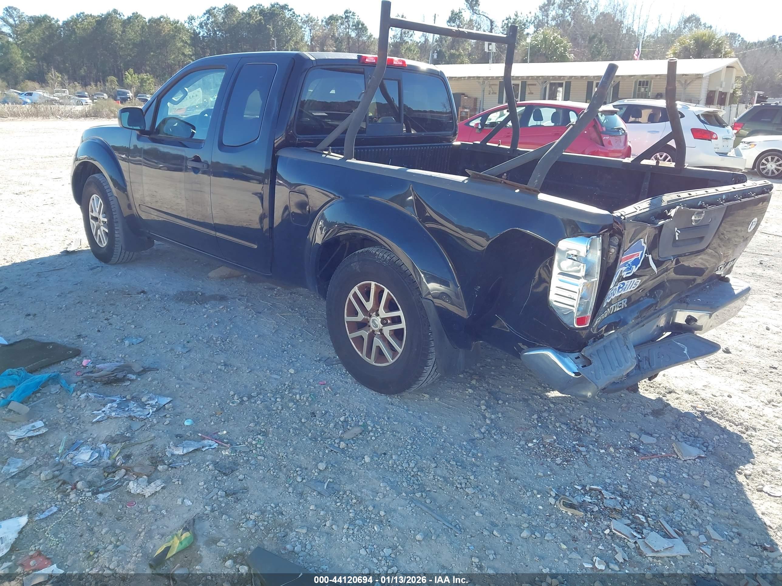 NISSAN FRONTIER image 3