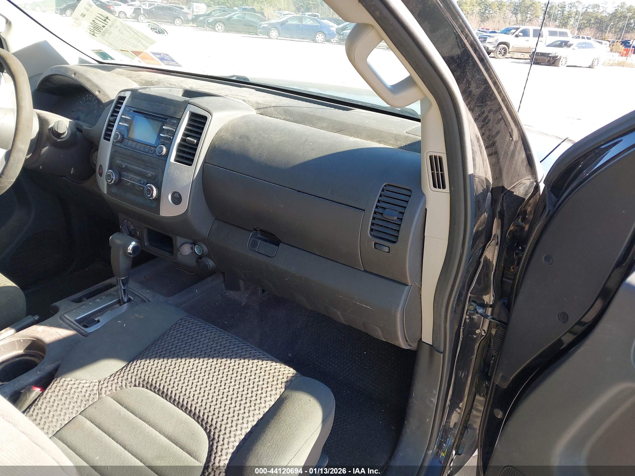 NISSAN FRONTIER image 5