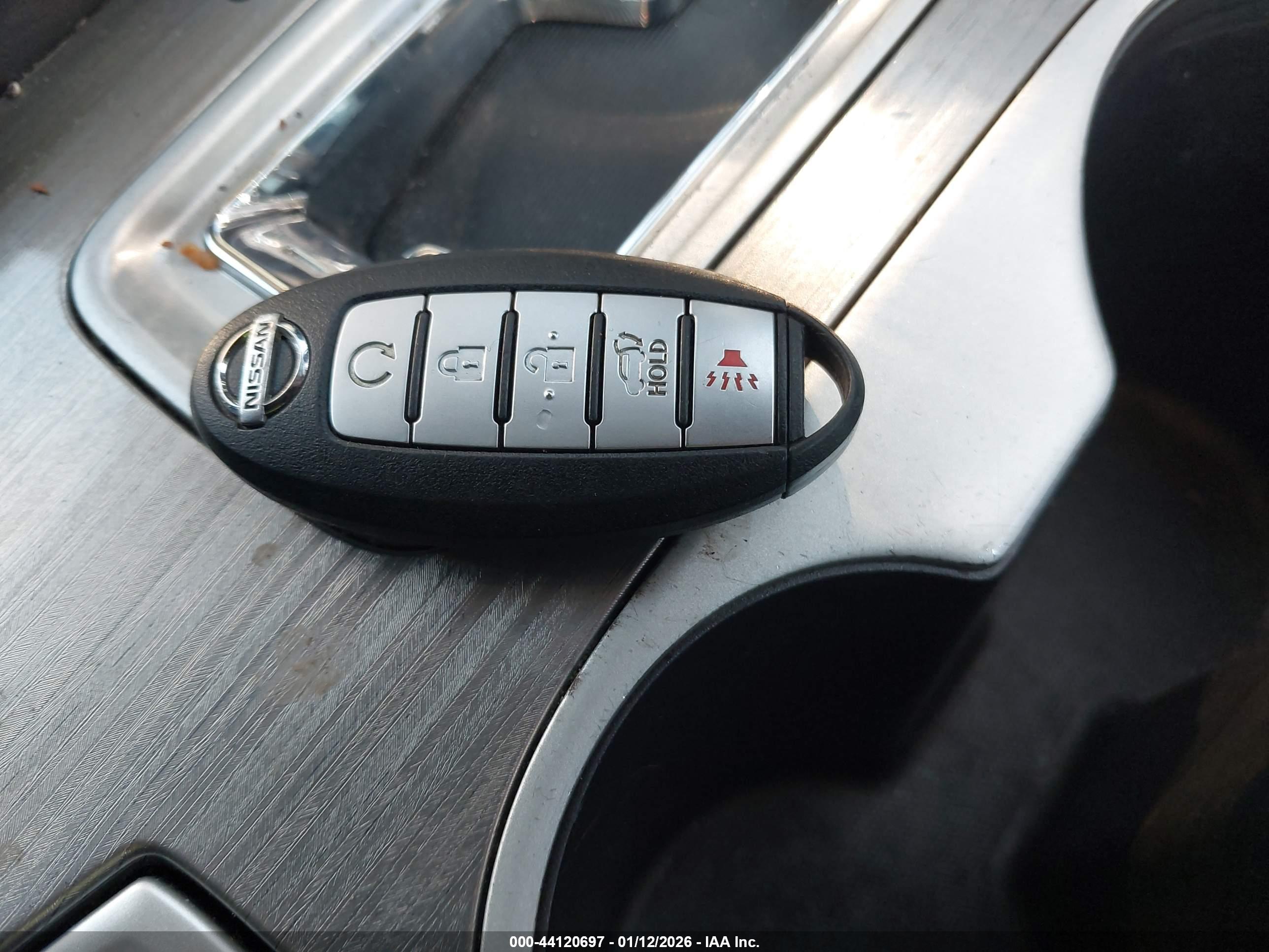 NISSAN MURANO image 11