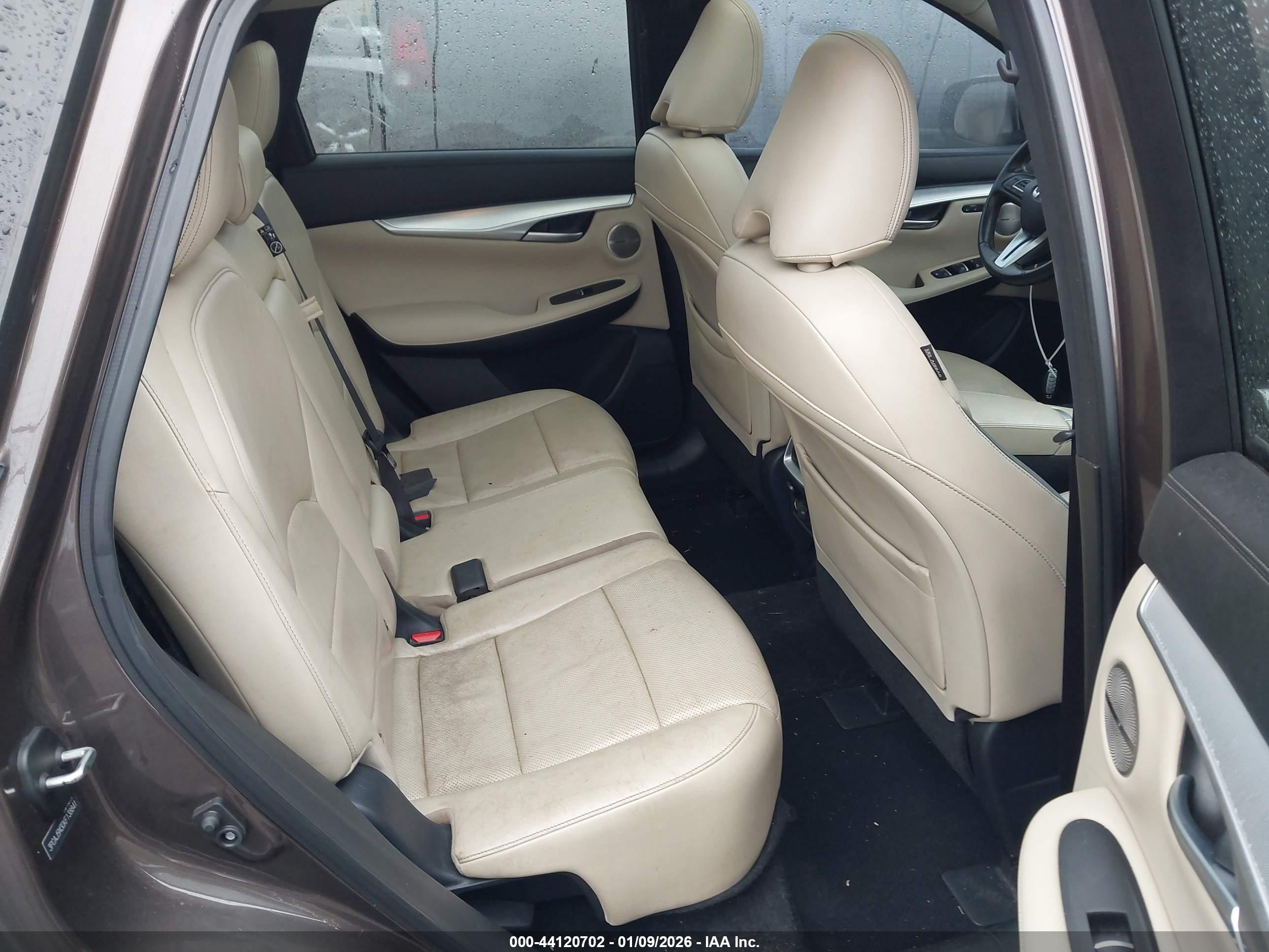 INFINITI QX50 image 8