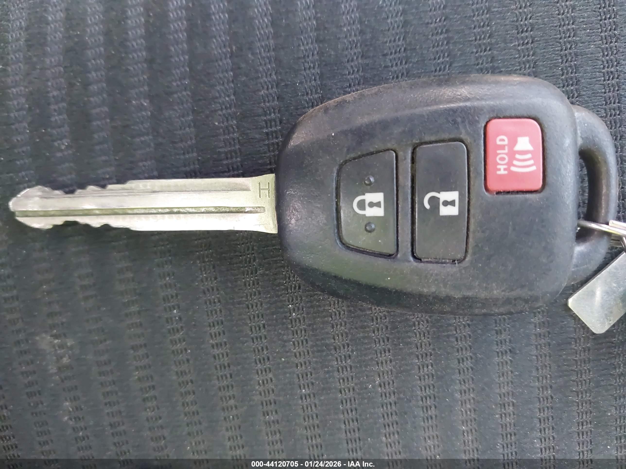 TOYOTA RAV4 image 11