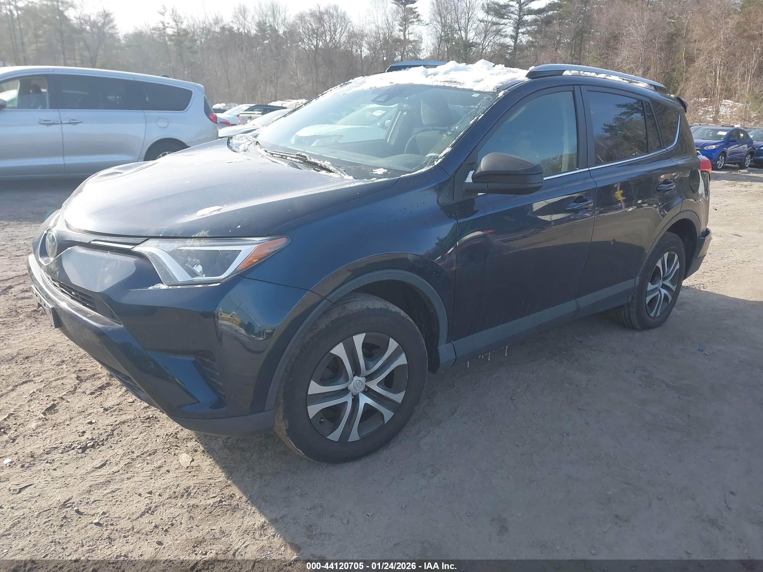 TOYOTA RAV4 image 2