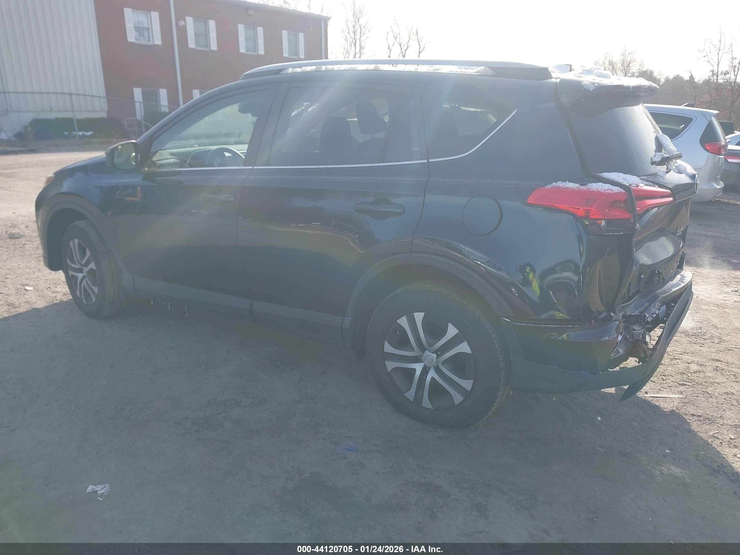 TOYOTA RAV4 image 3