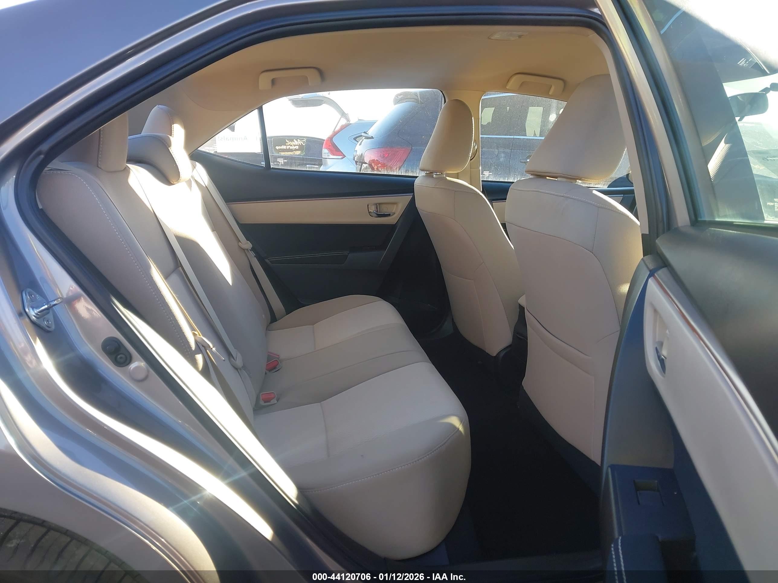 TOYOTA COROLLA image 8