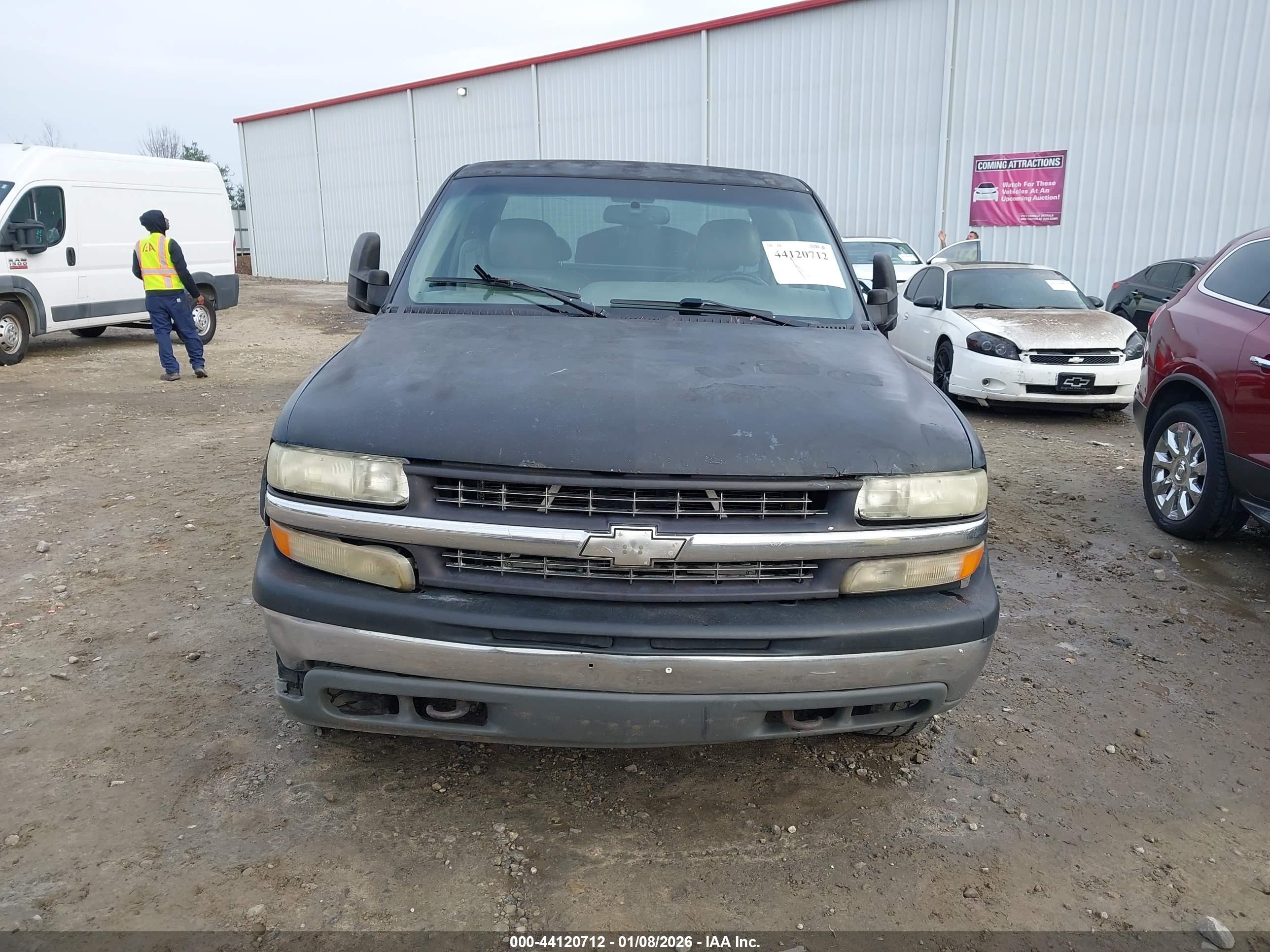 CHEVROLET SILVERADO image 6