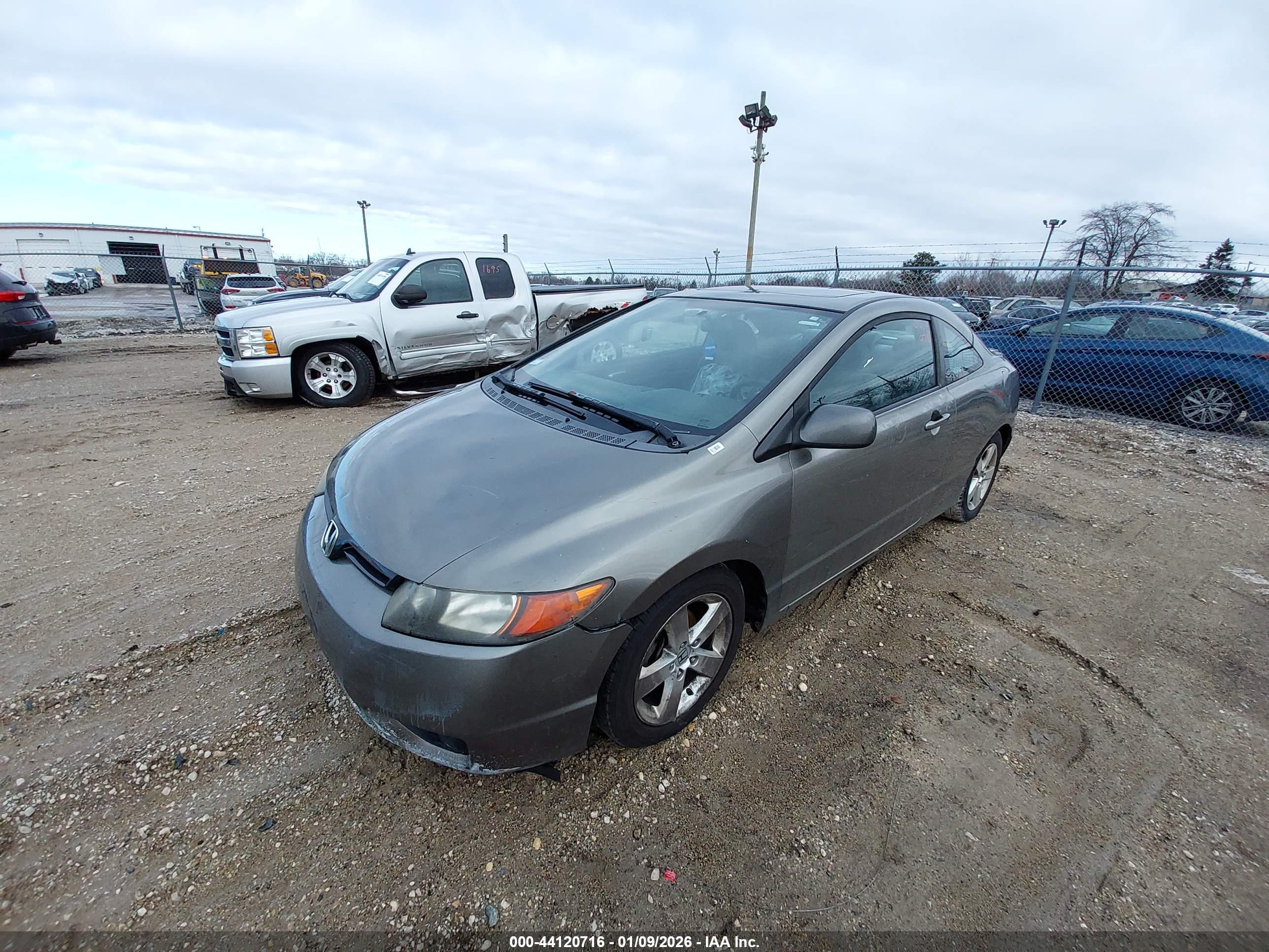 HONDA CIVIC image 2