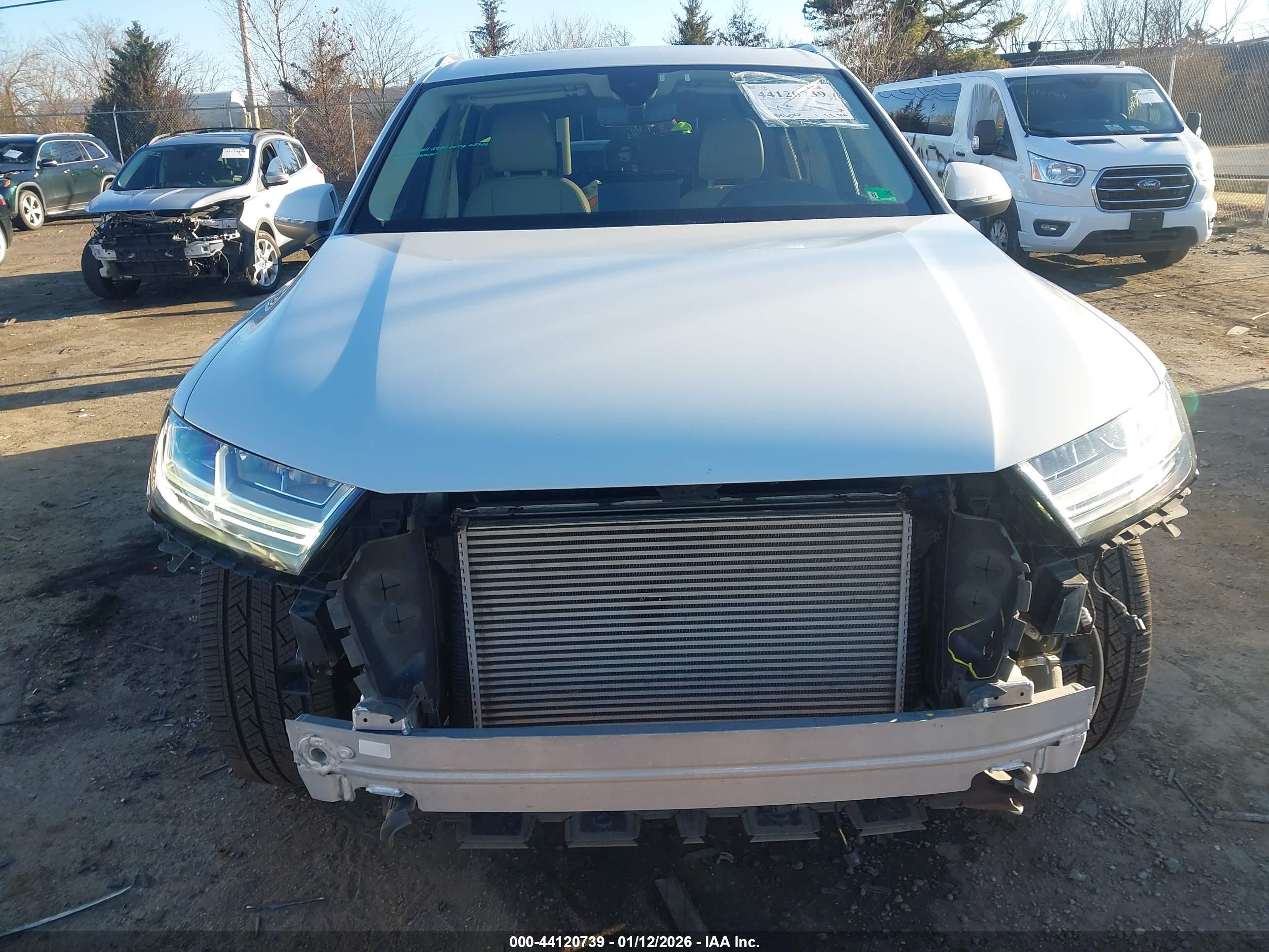 AUDI Q7 image 6