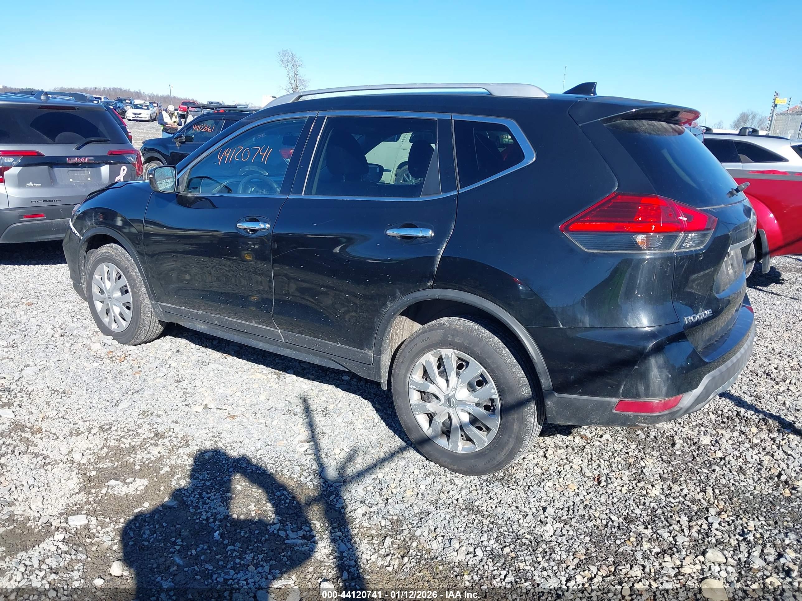 NISSAN ROGUE image 3