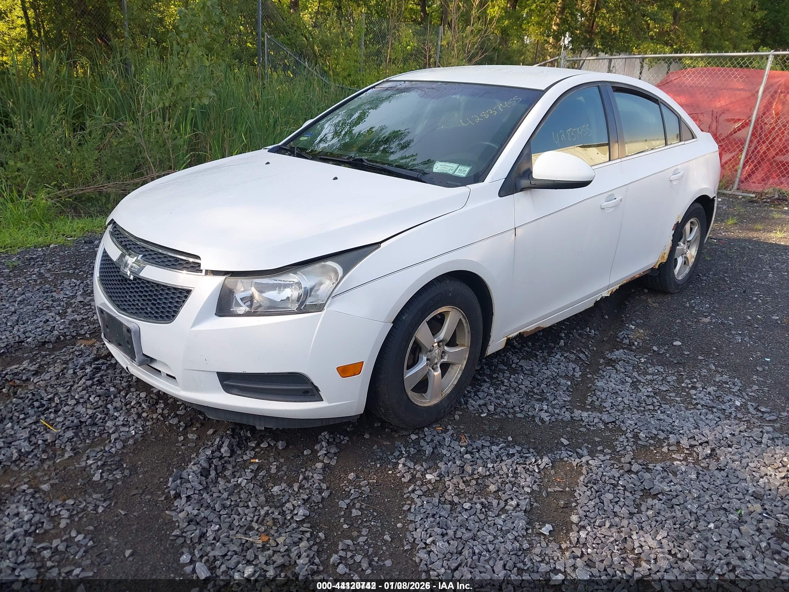 CHEVROLET CRUZE image 2