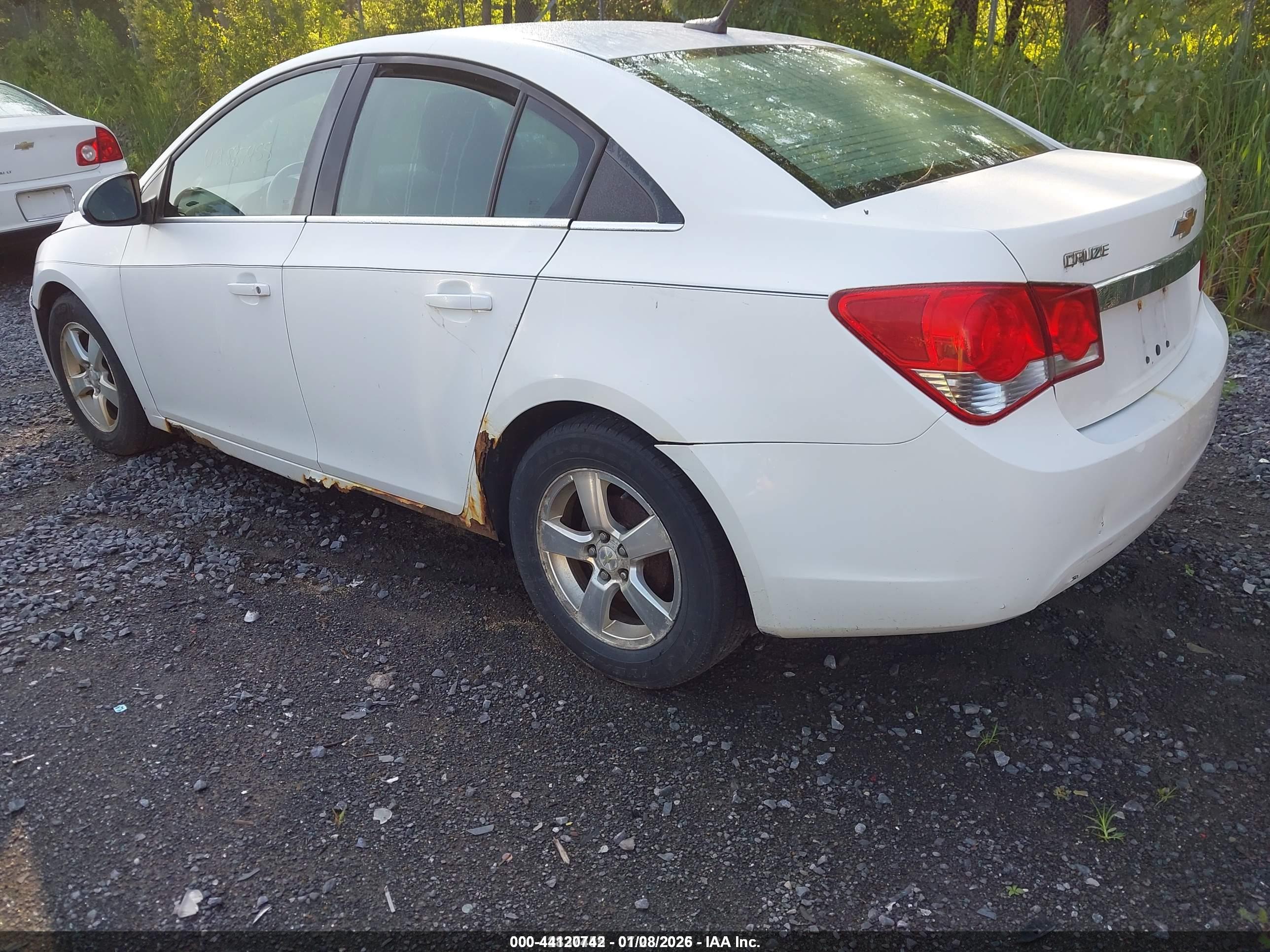 CHEVROLET CRUZE image 3