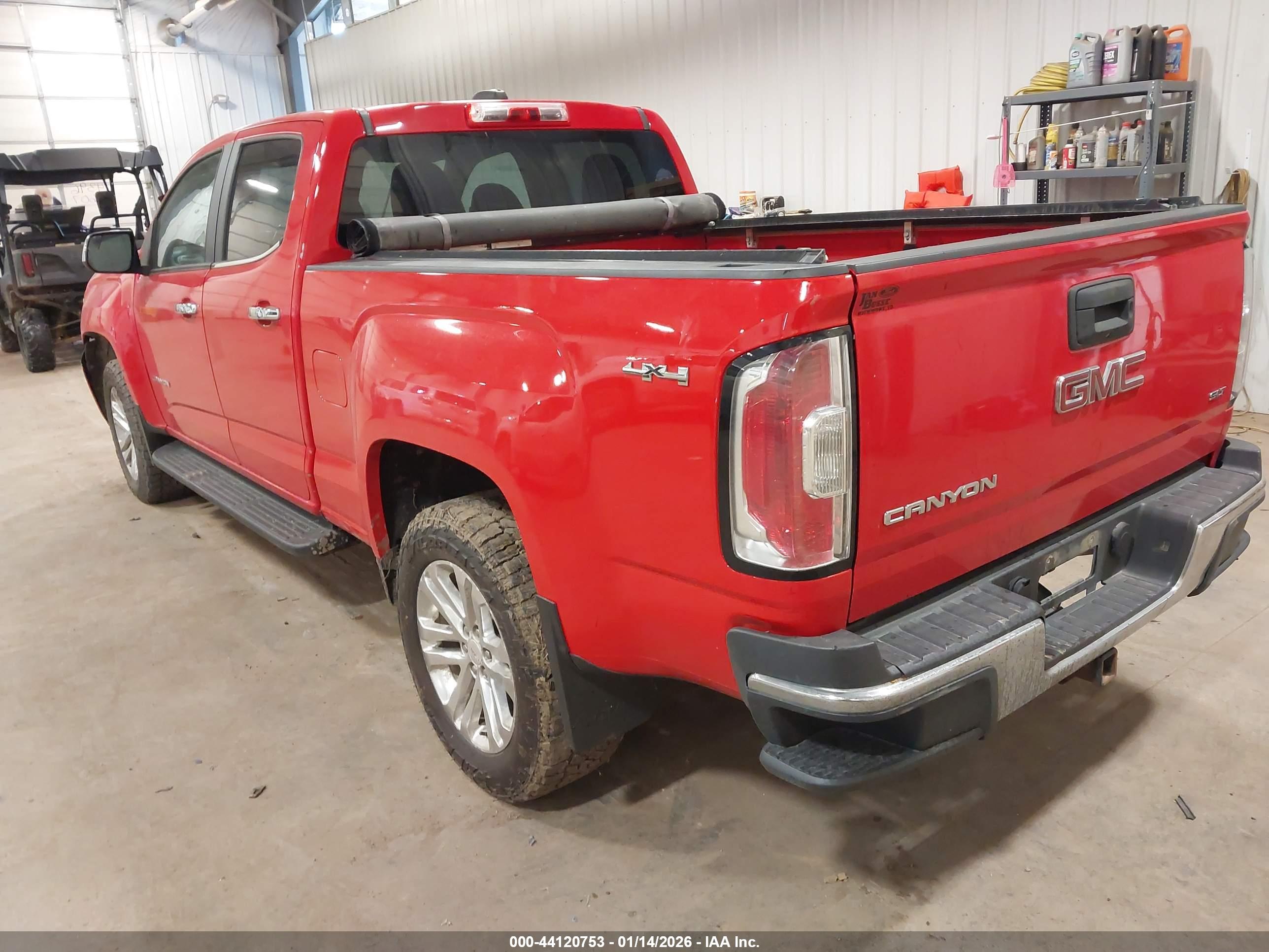 GMC CANYON image 3